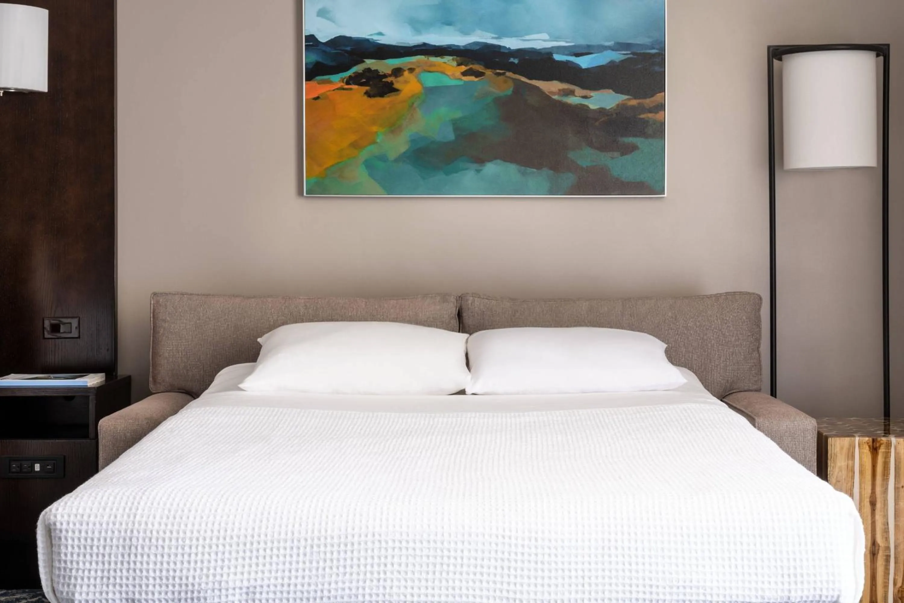 Photo of the whole room, Bed in Waikoloa Beach Marriott Resort & Spa