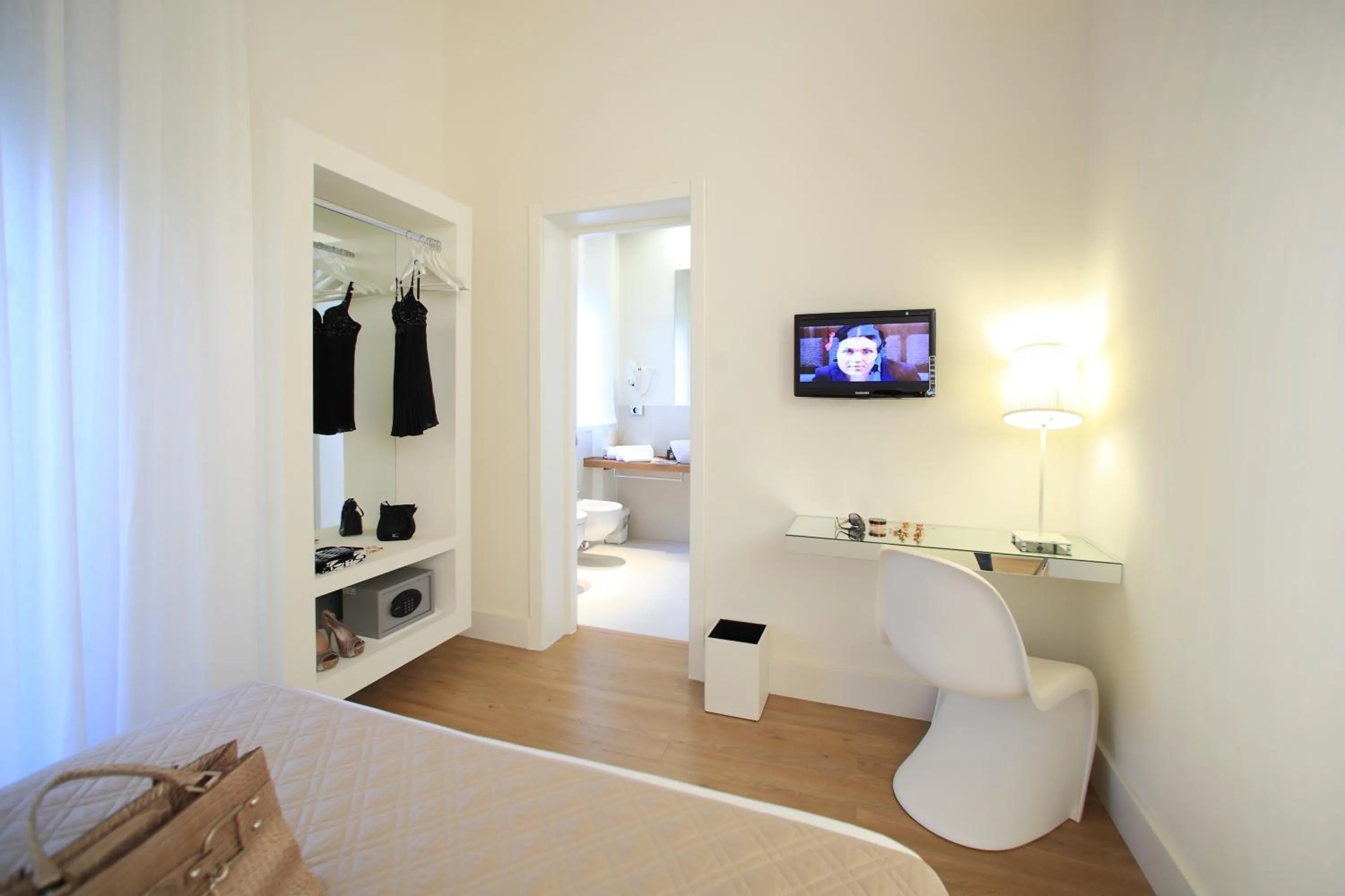 Bed in Al Castello Luxury B&B