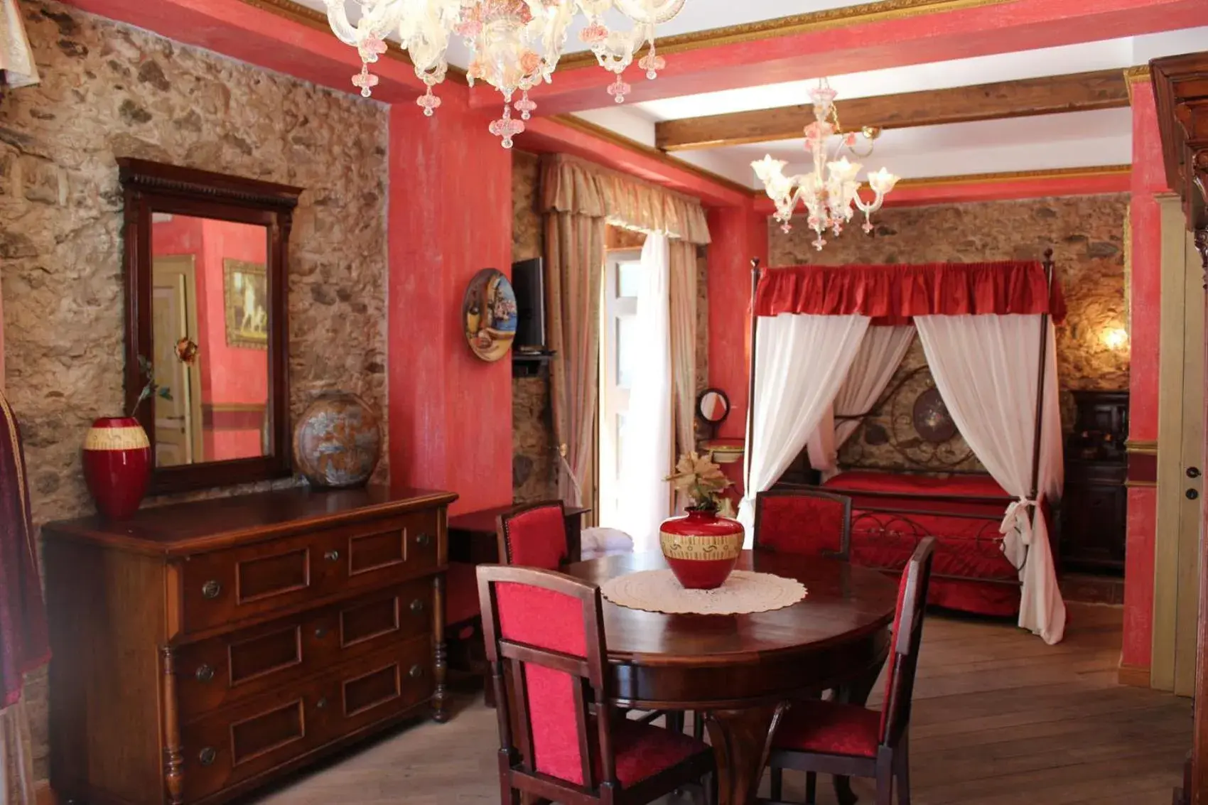 Suite with Lateral Sea View in Principe Di Scilla Suite with Lateral Sea View in Principe Di Scilla