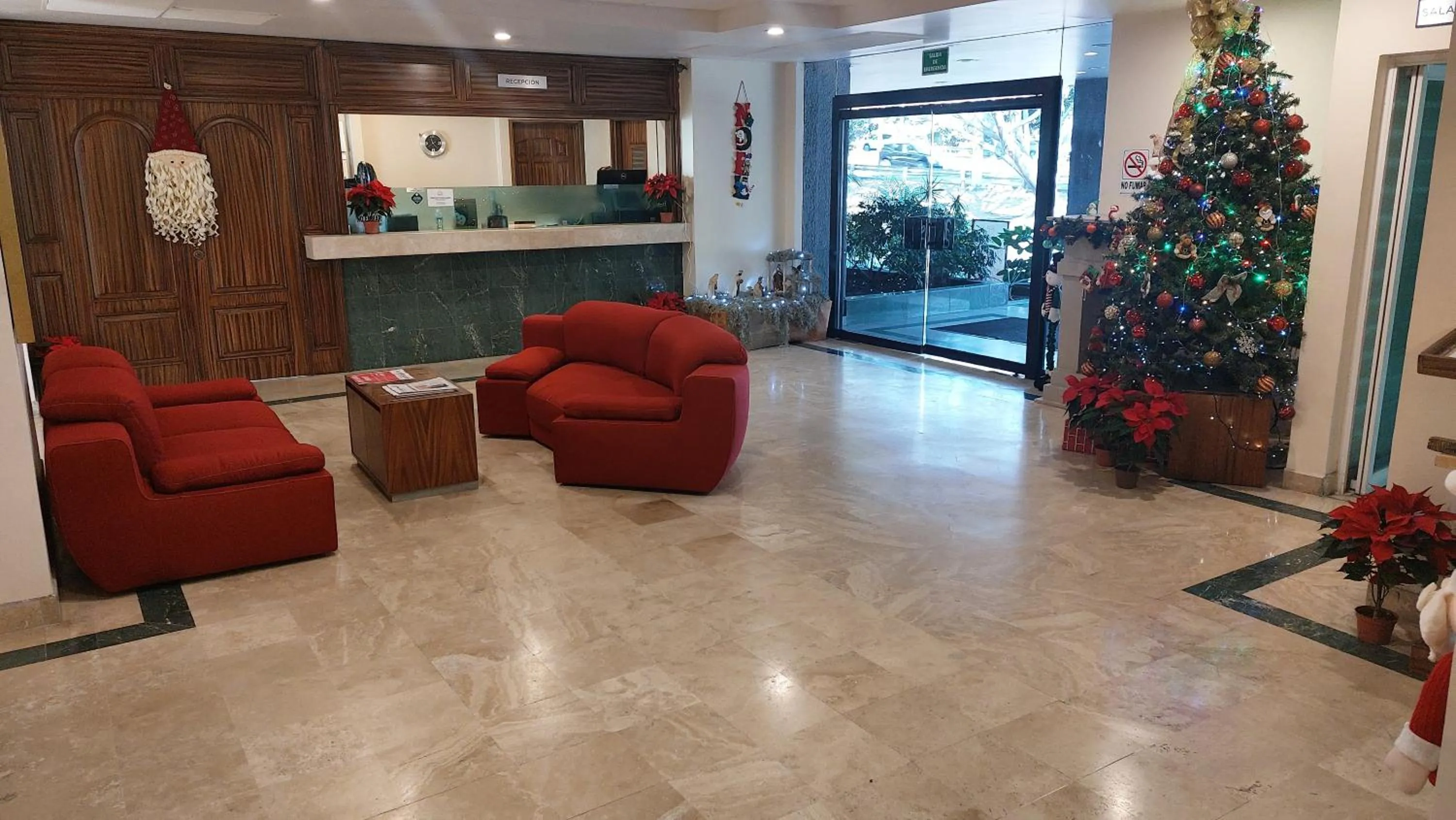 Living room in Hotel Real Del Sol - Zona Expo Industrial