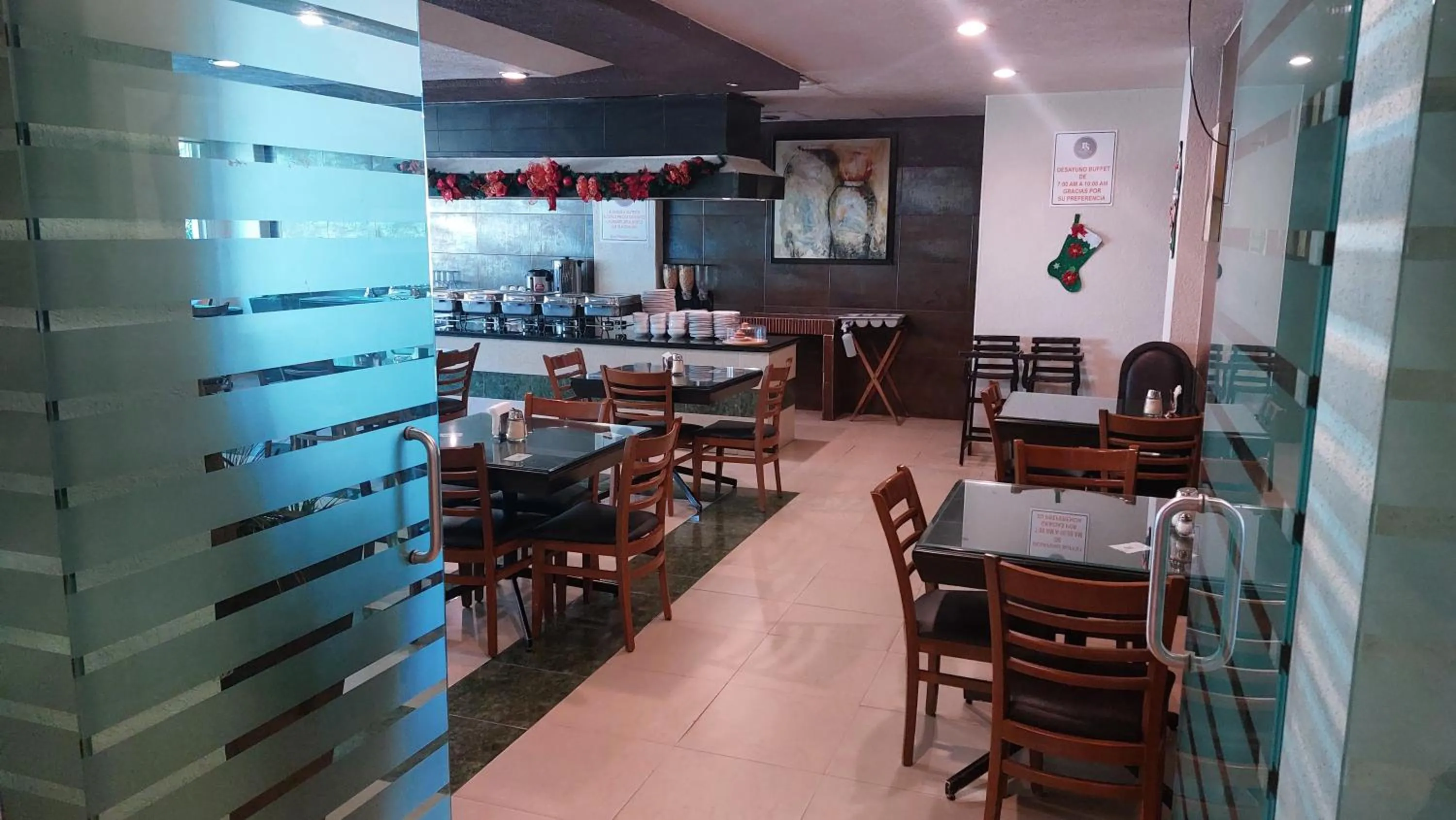 Restaurant/places to eat in Hotel Real Del Sol - Zona Expo Industrial