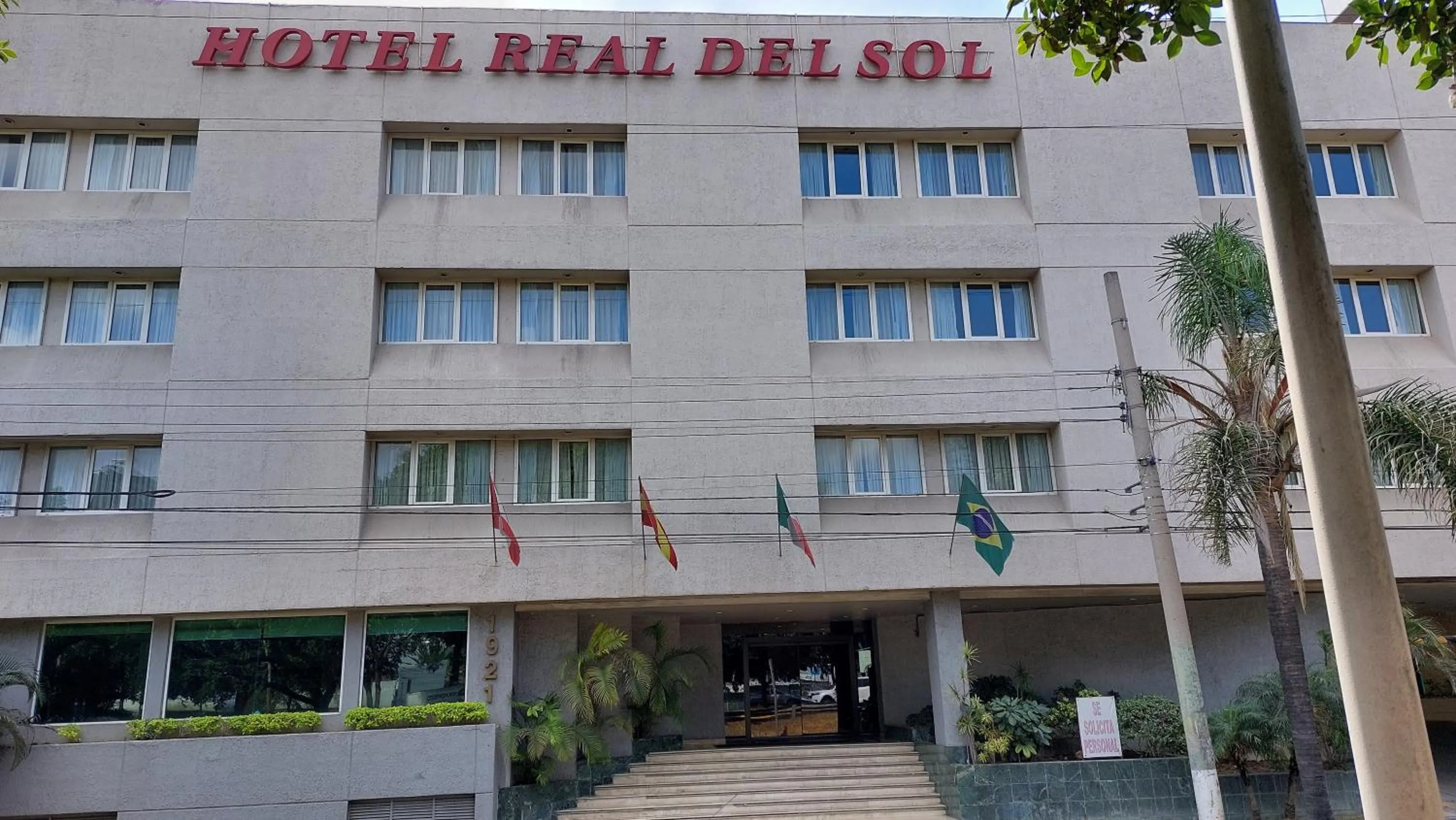 Property building in Hotel Real Del Sol - Zona Expo Industrial