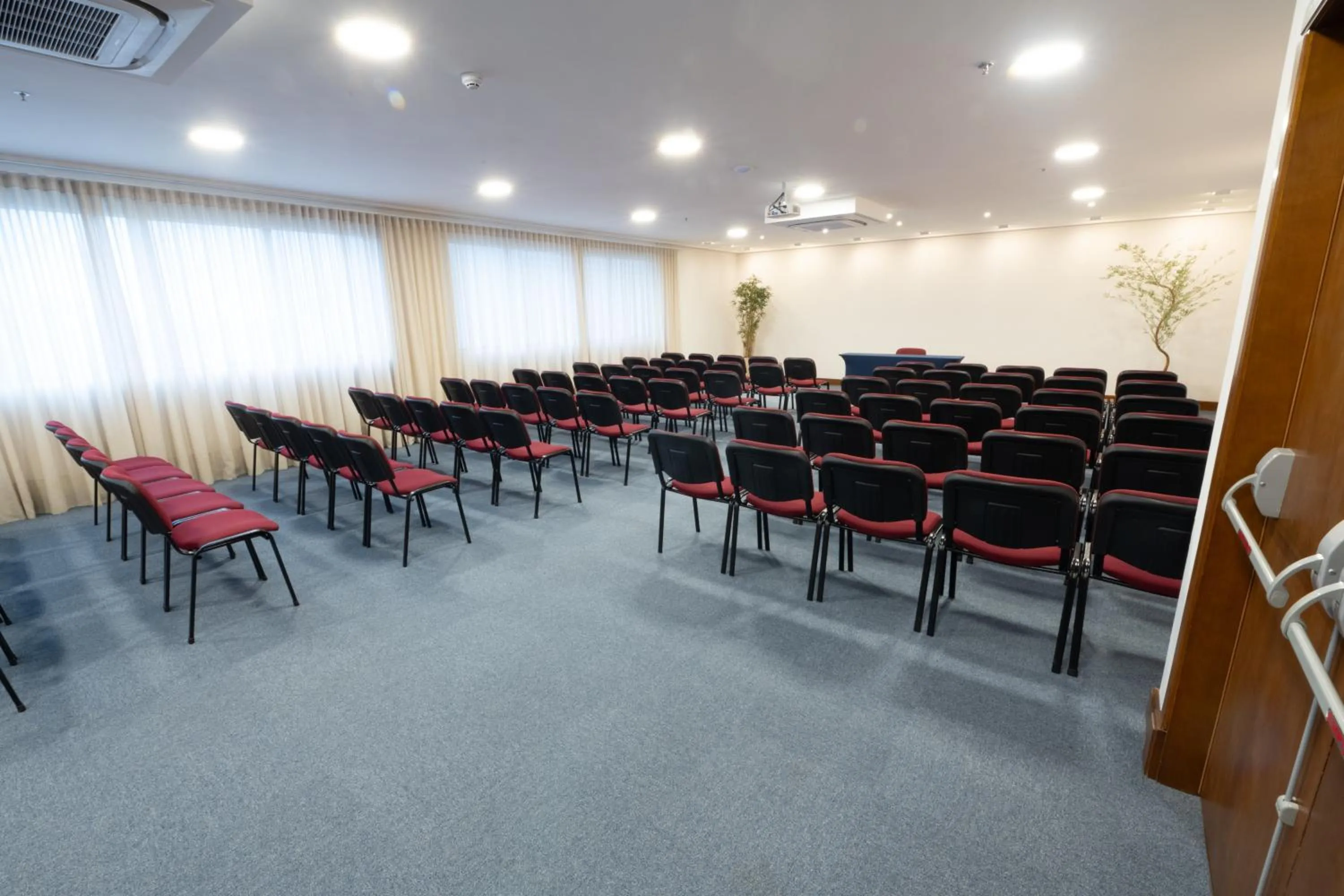 Meeting/conference room in Blue Tree Towers Caxias do Sul