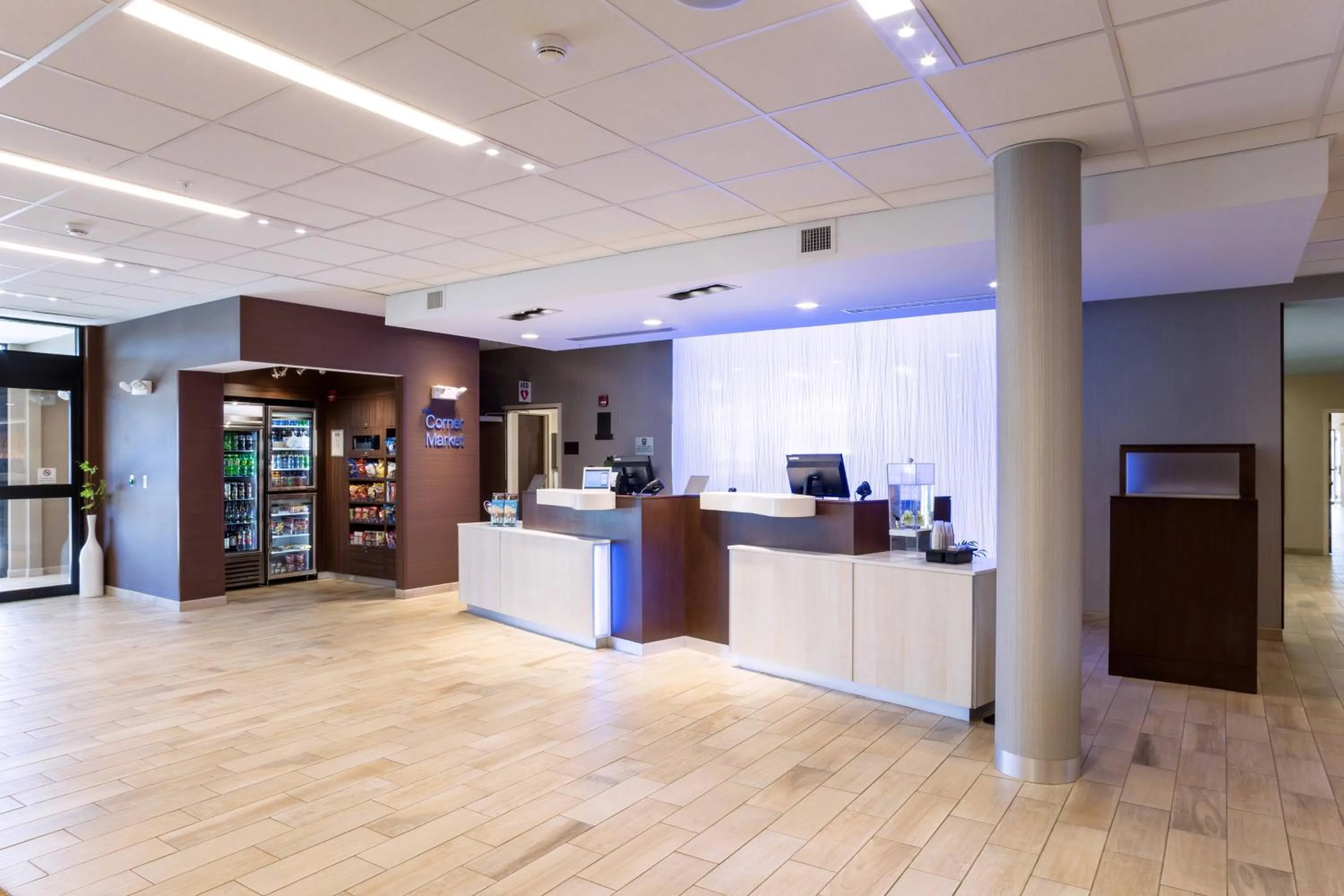 Lobby or reception in Fairfield Inn & Suites by Marriott Decorah