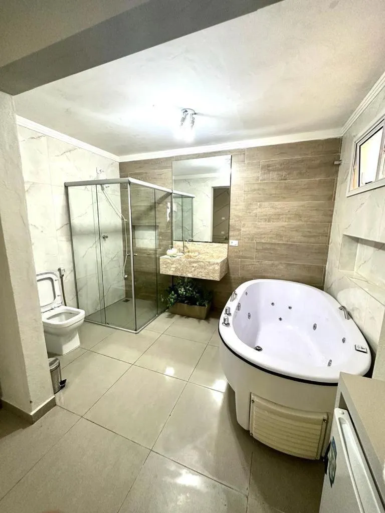 Shower in Pousada Praia Grande