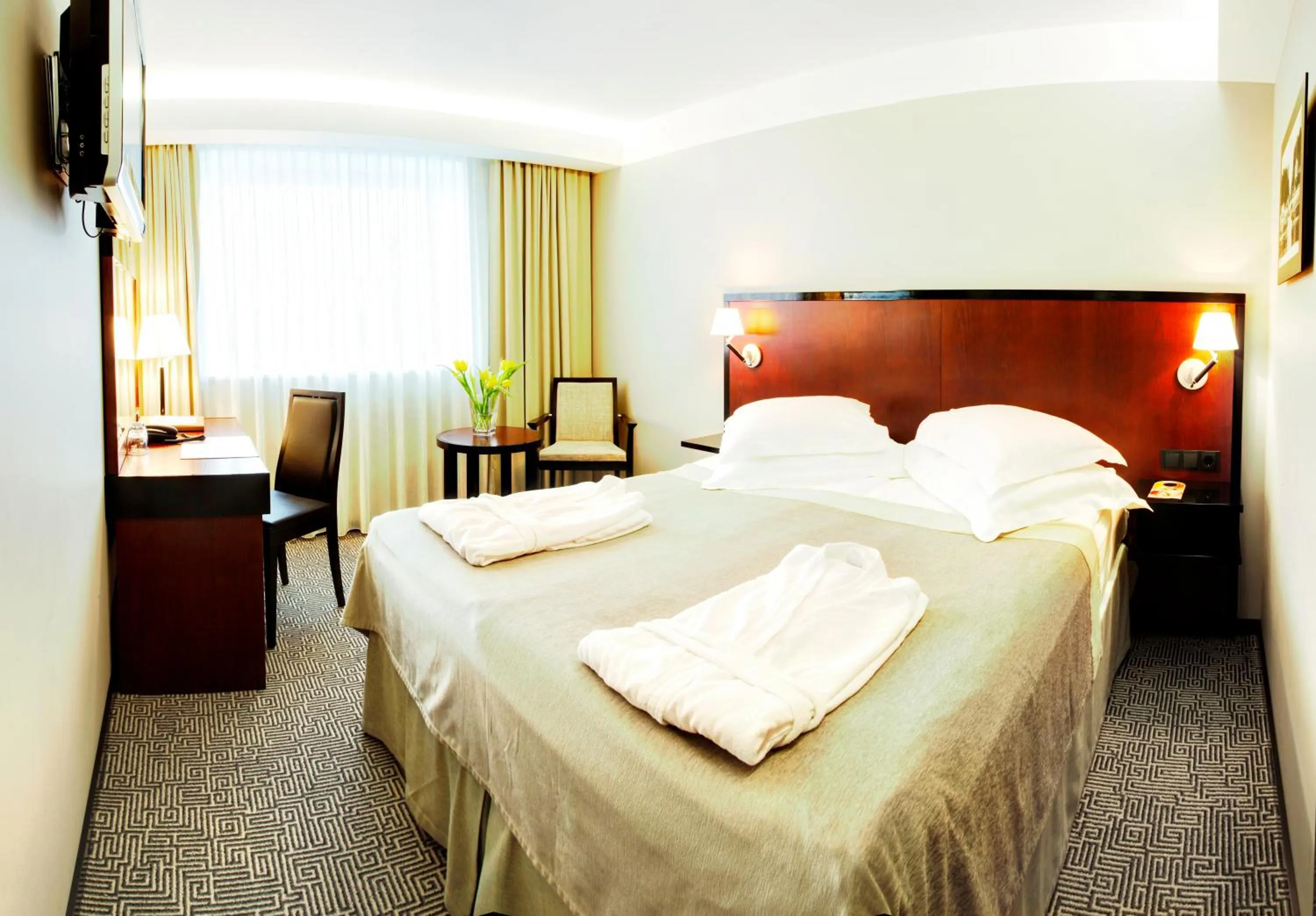 Photo of the whole room, Bed in Meresuu Spa & Hotel