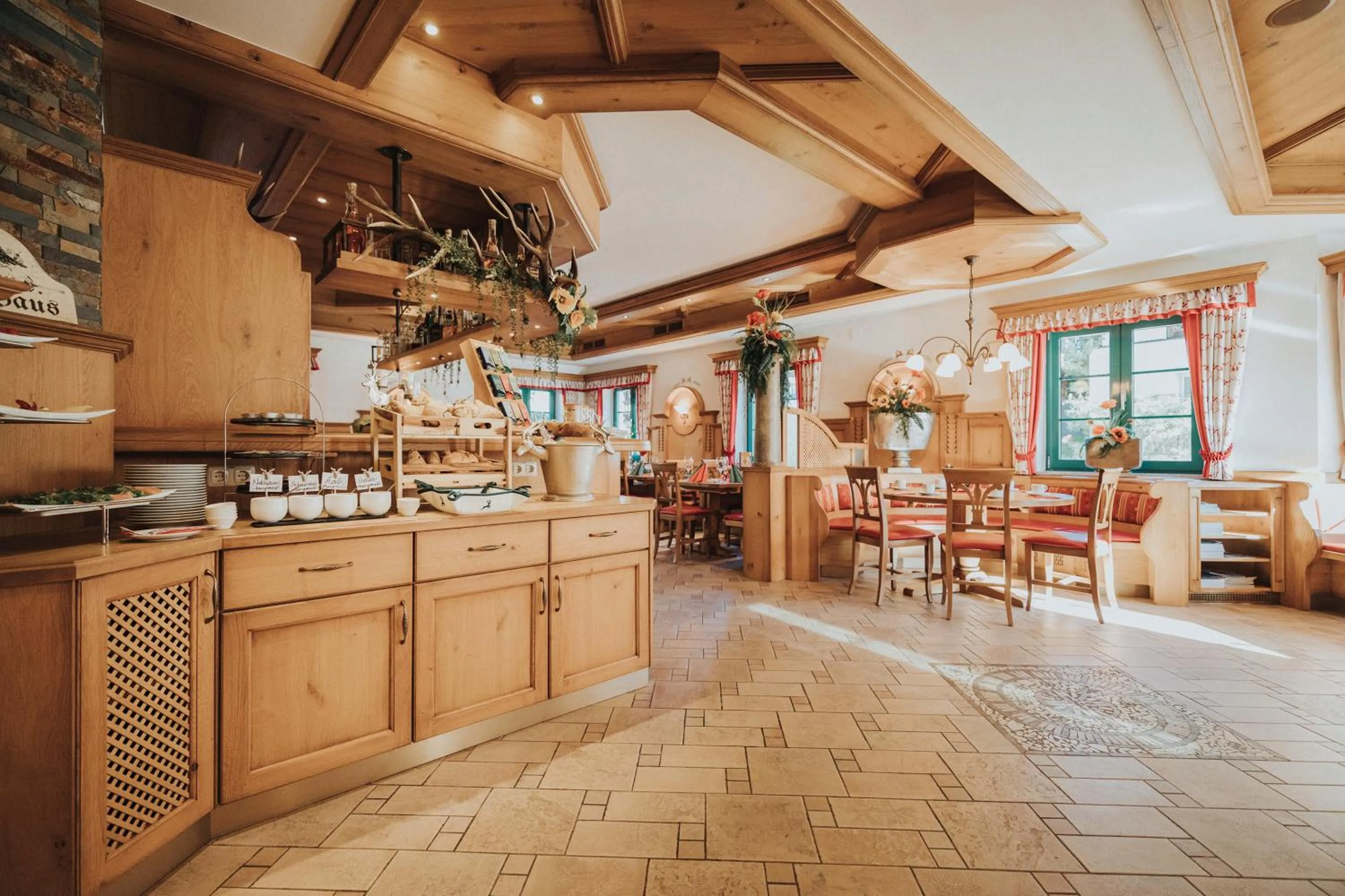 Restaurant/places to eat in Appartements Wieshof