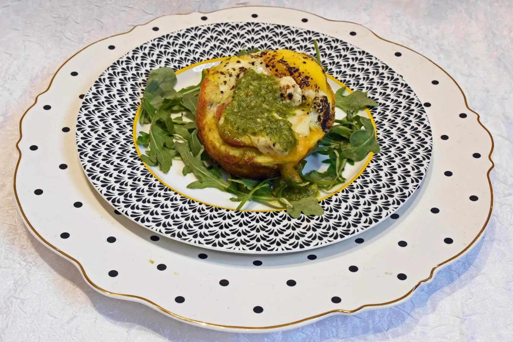 Breakfast in Apple Tree Historic B&B