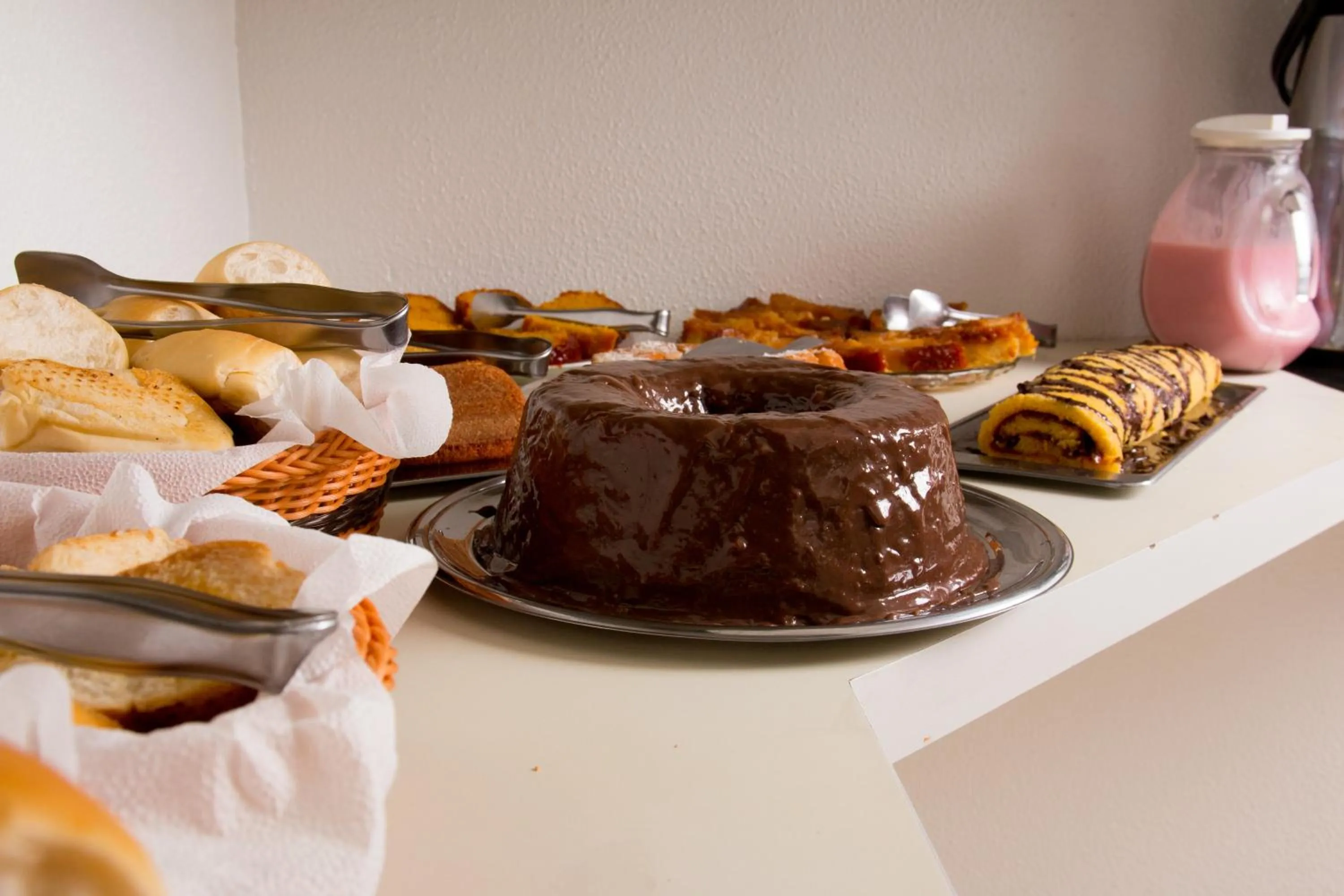 Buffet breakfast in Saint Patrick Praia Hotel