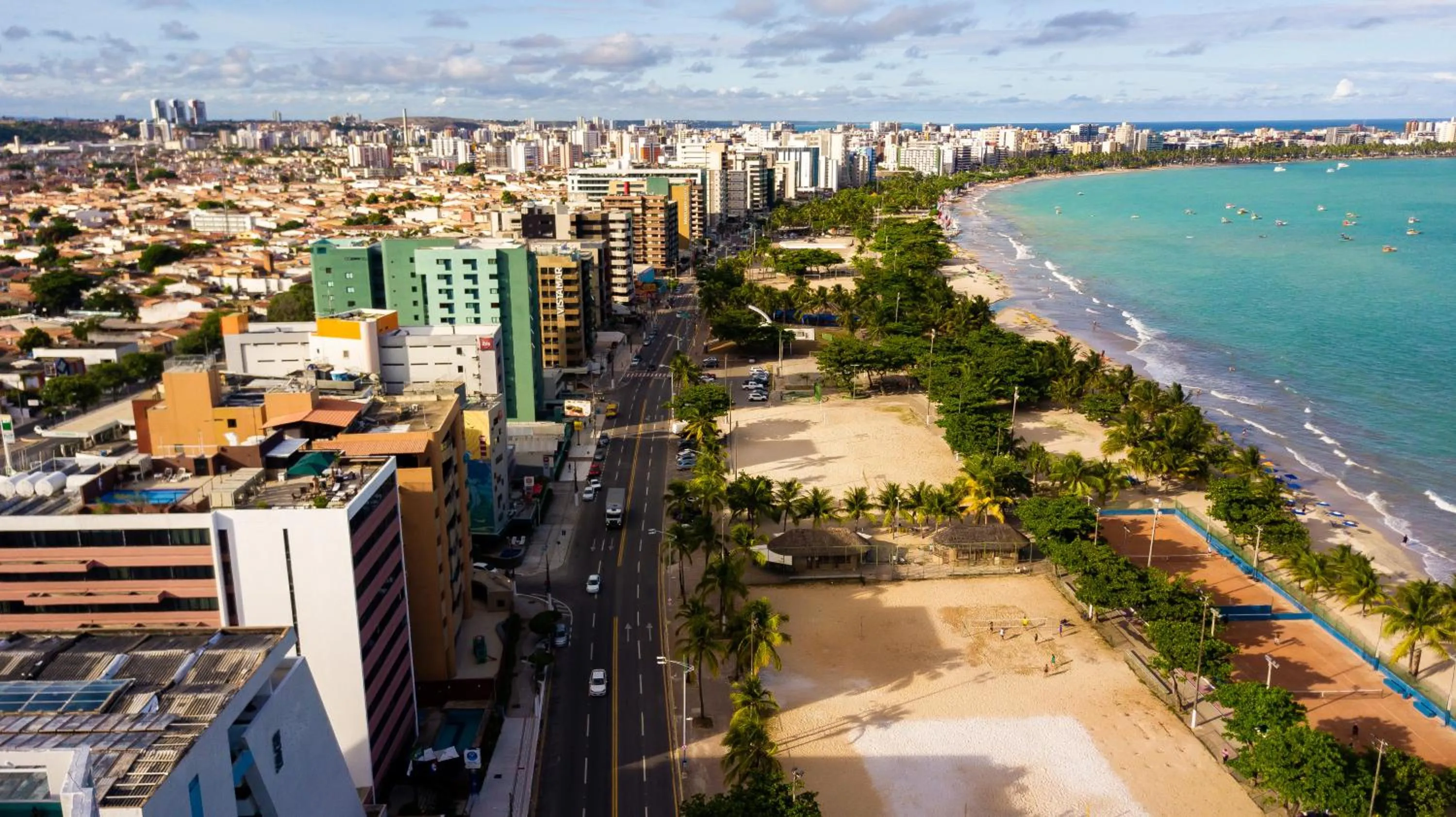 Street view in Praia Hotel Enseada