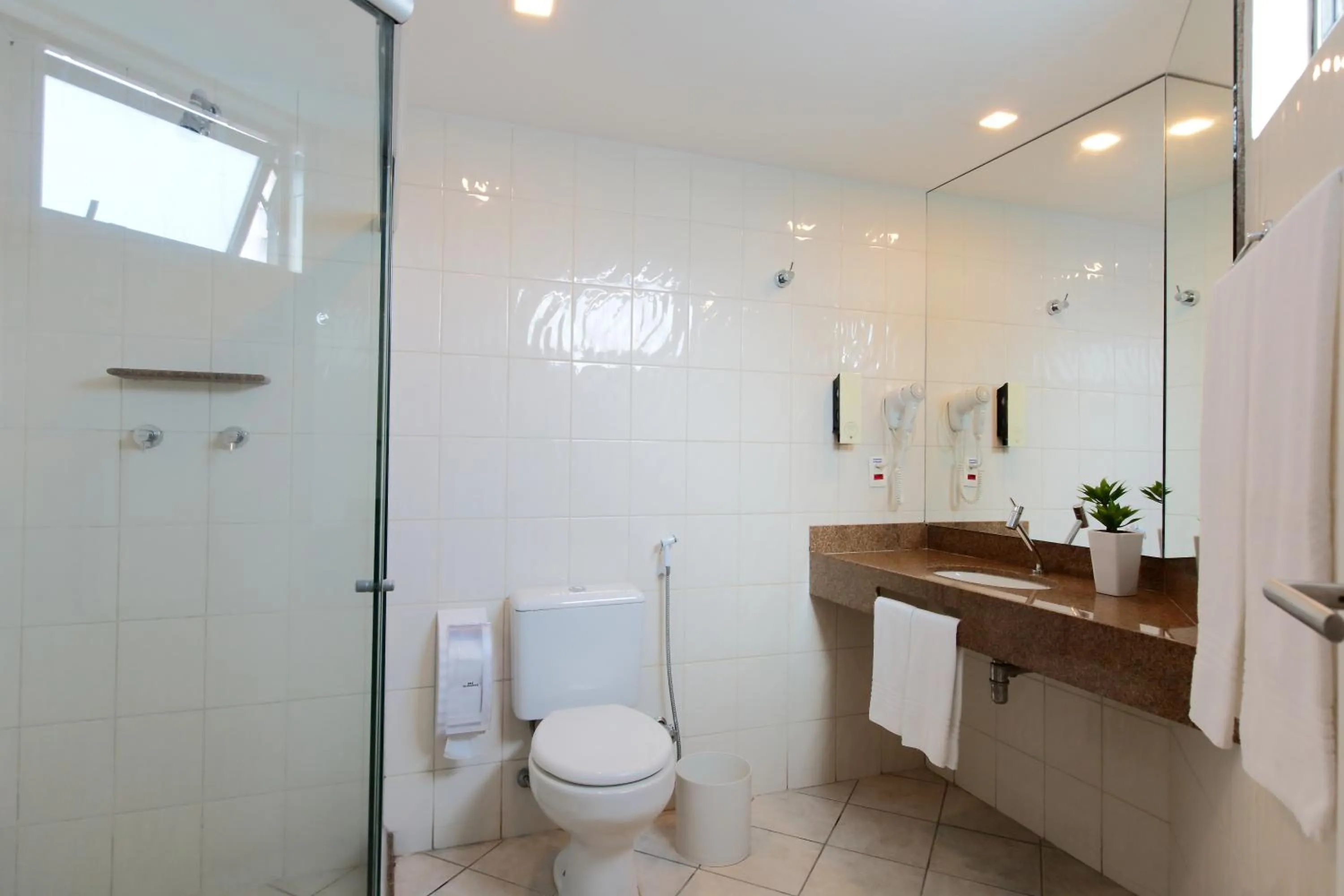 Bathroom in Hotel Ponta Verde Maceió