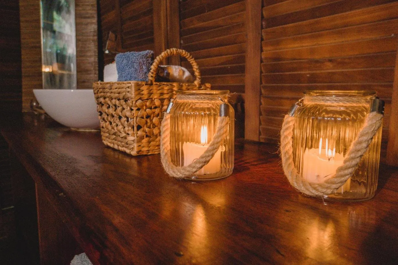 Entertainment in Oka Da Mata