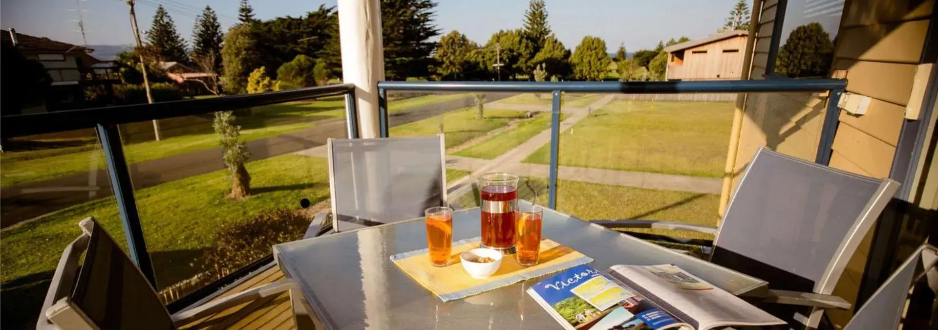 Two-Bedroom Penthouse with Sea View in Rayville Boat Houses Two-Bedroom Penthouse with Sea View in Rayville Boat Houses