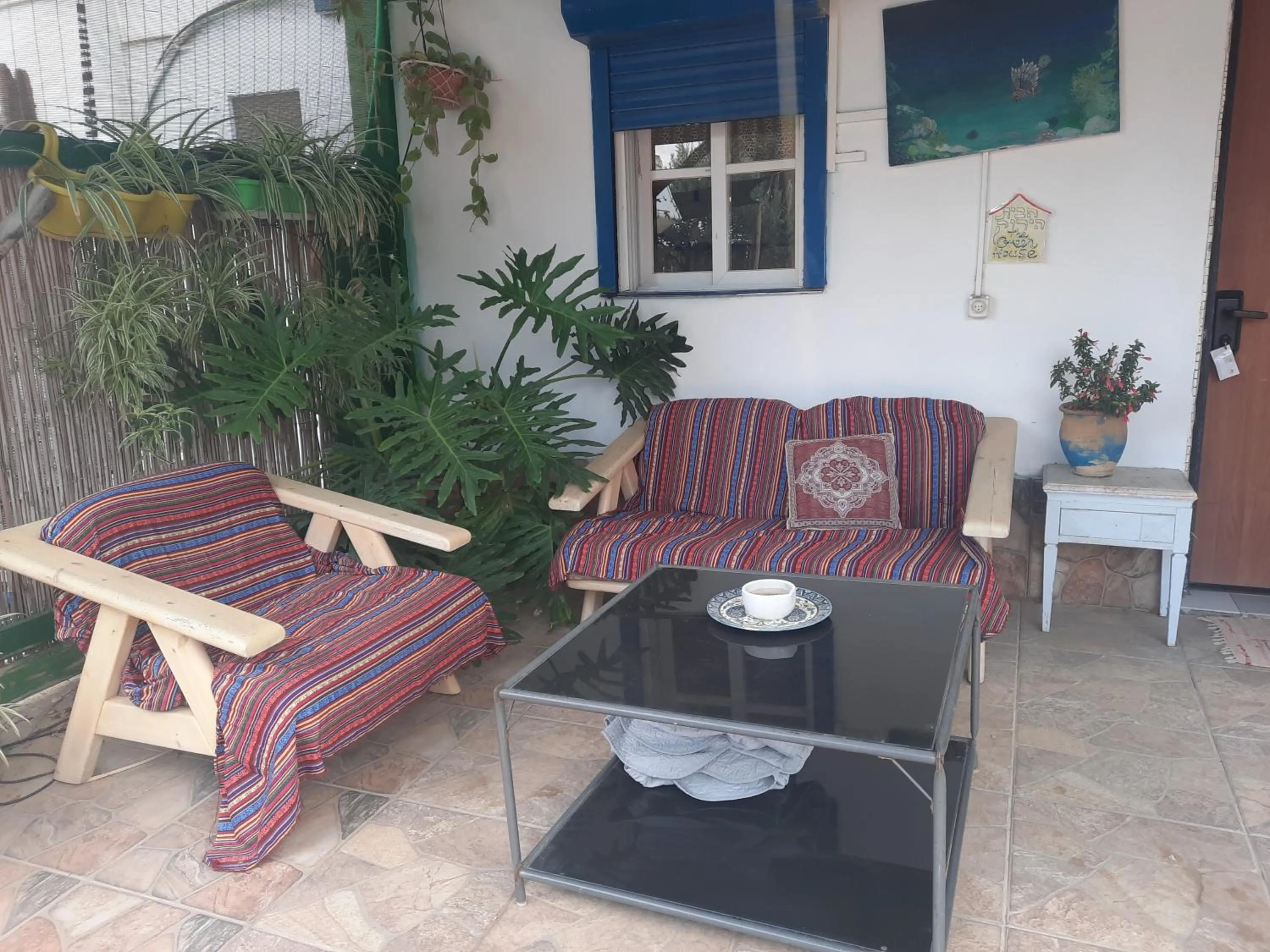 sunbed in הבית הירוק - Green House