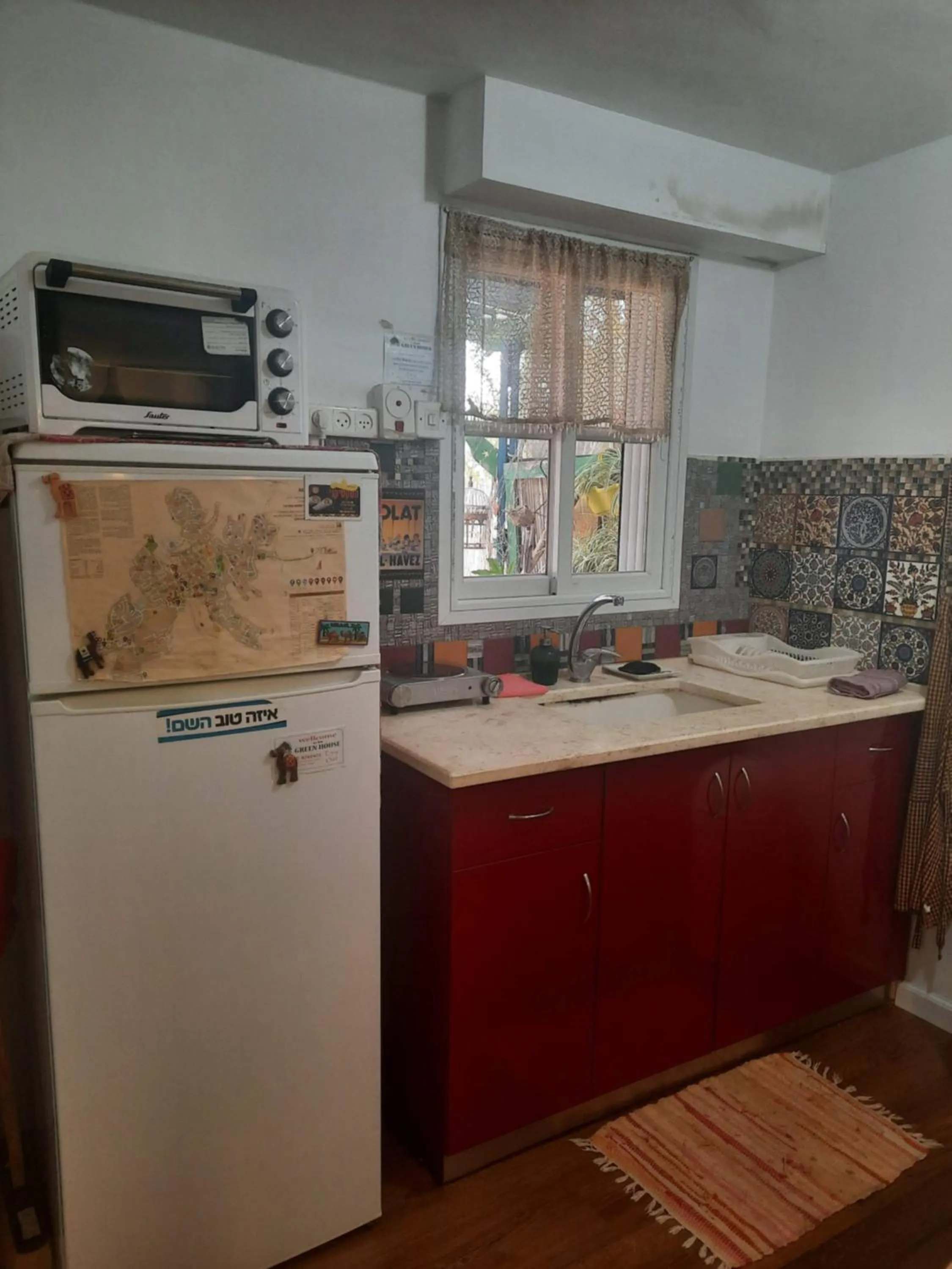 kitchen in הבית הירוק - Green House