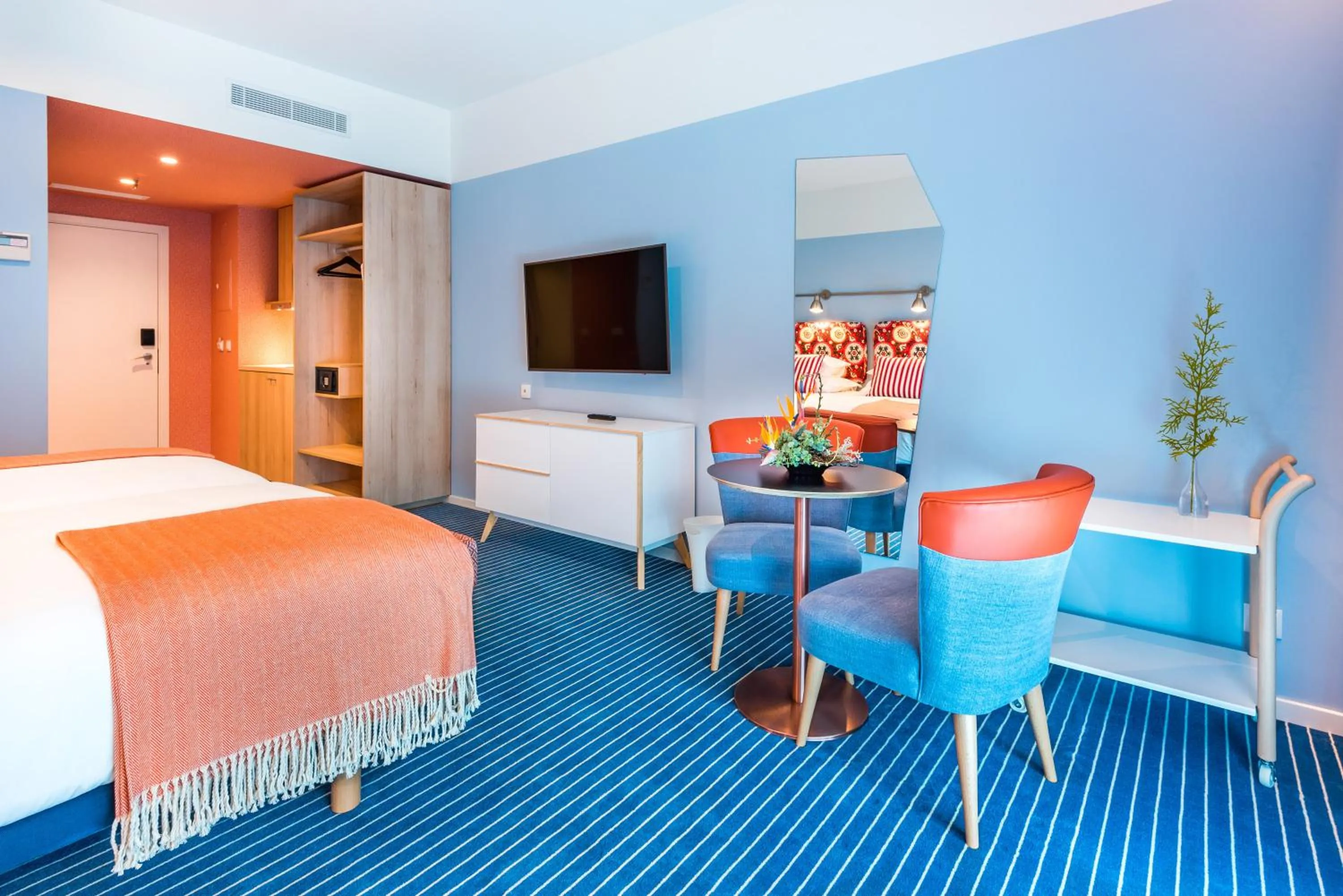 Bedroom, Bed in Pestana Casino Studios