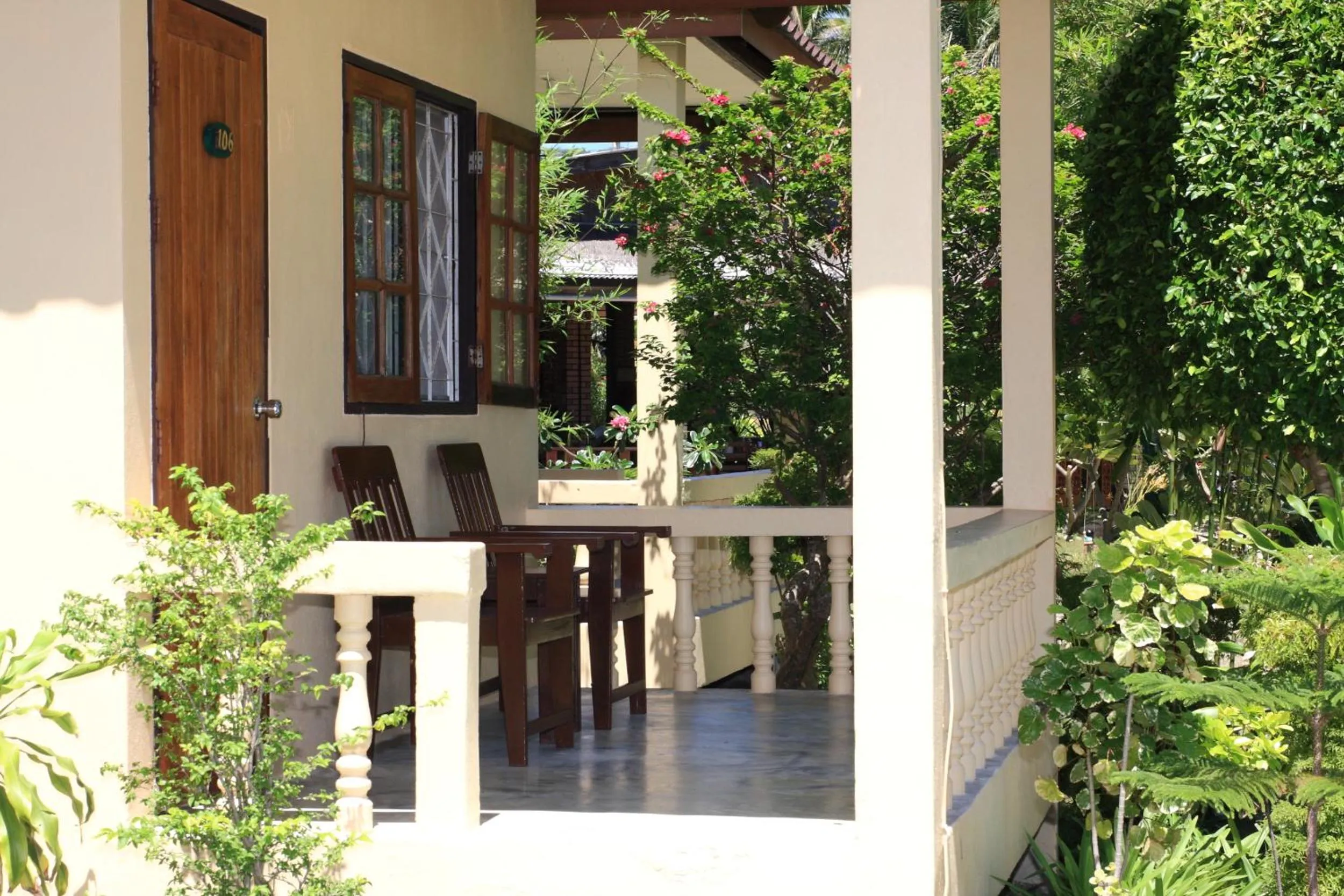 Decorative detail in Beck's Resort