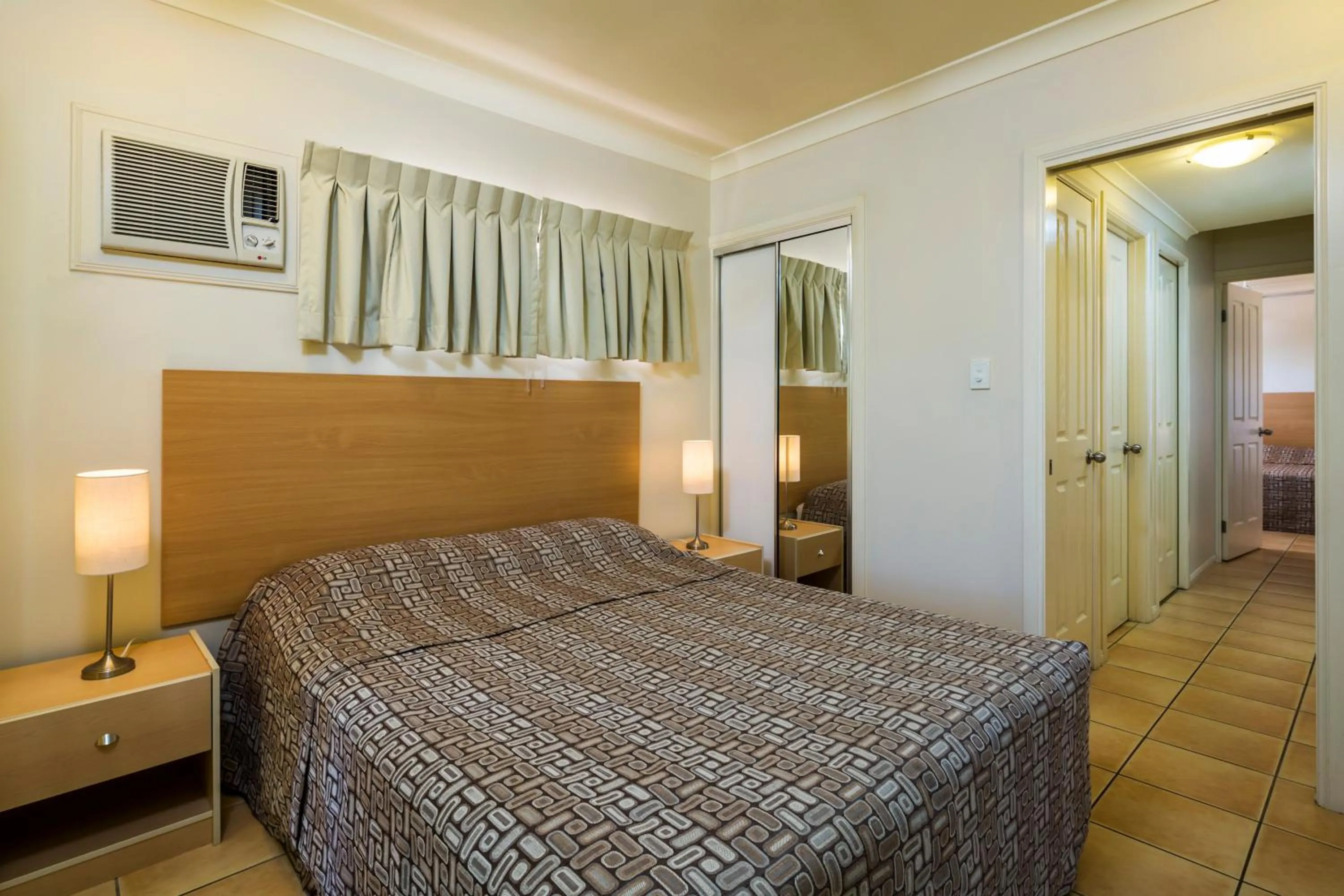 Bedroom, Bed in City Plaza Apartments