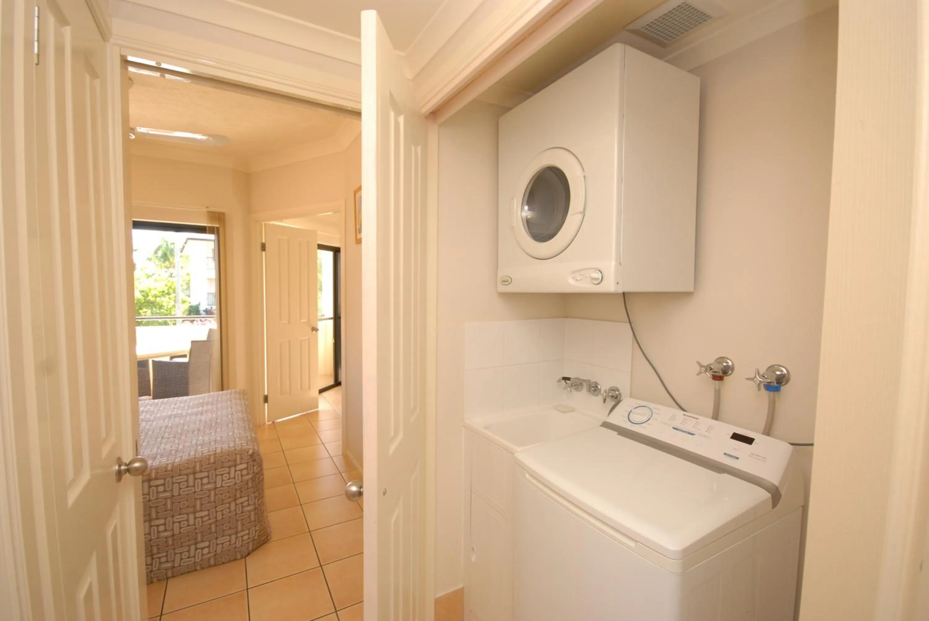 Day, Bed in City Plaza Apartments