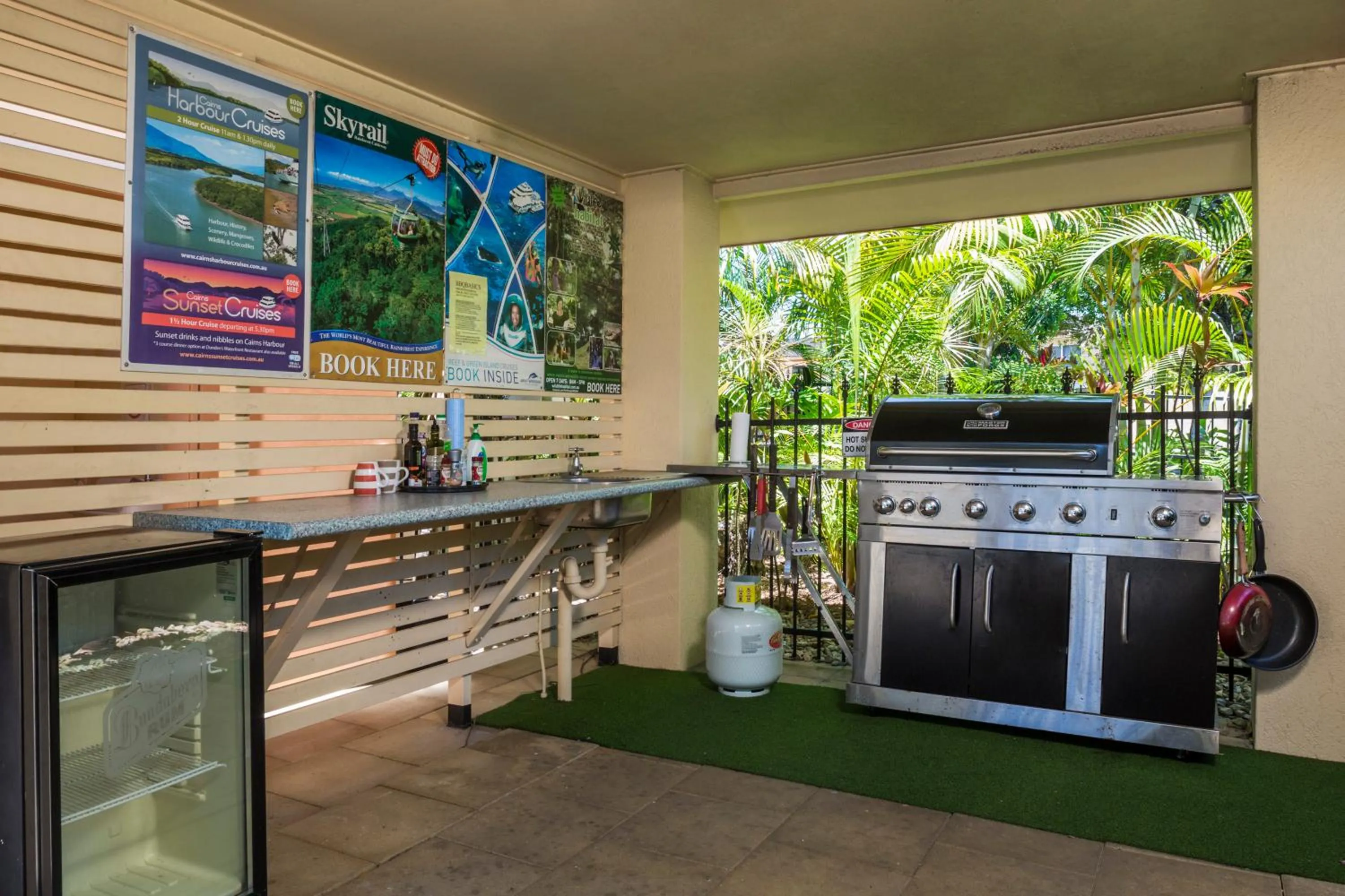 BBQ facilities in City Plaza Apartments