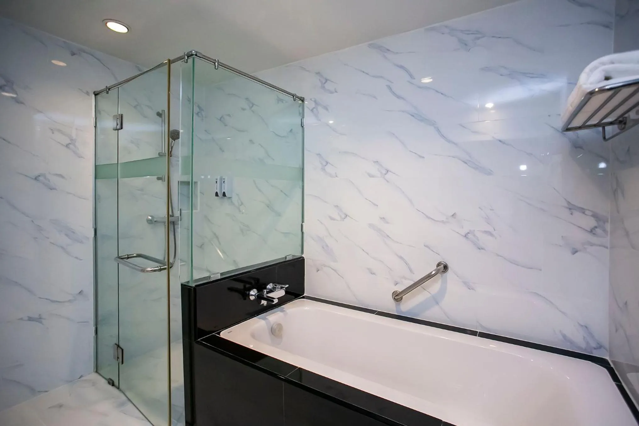 Bathroom in Empress Pattaya Hotel