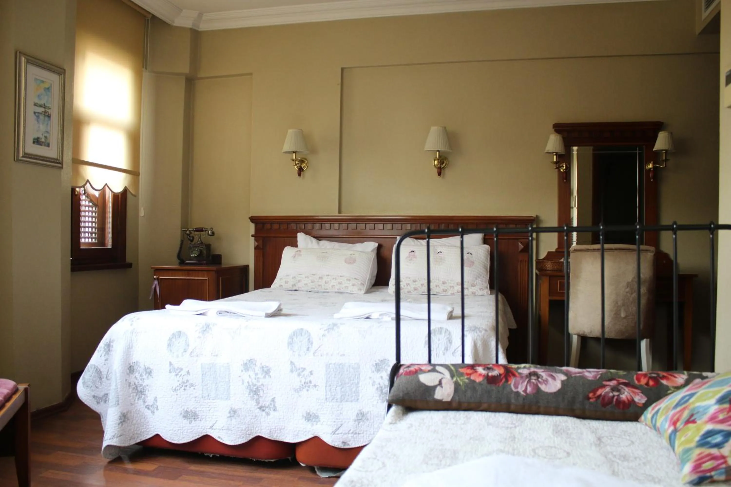 Photo of the whole room, Bed in Emine Sultan Hotel