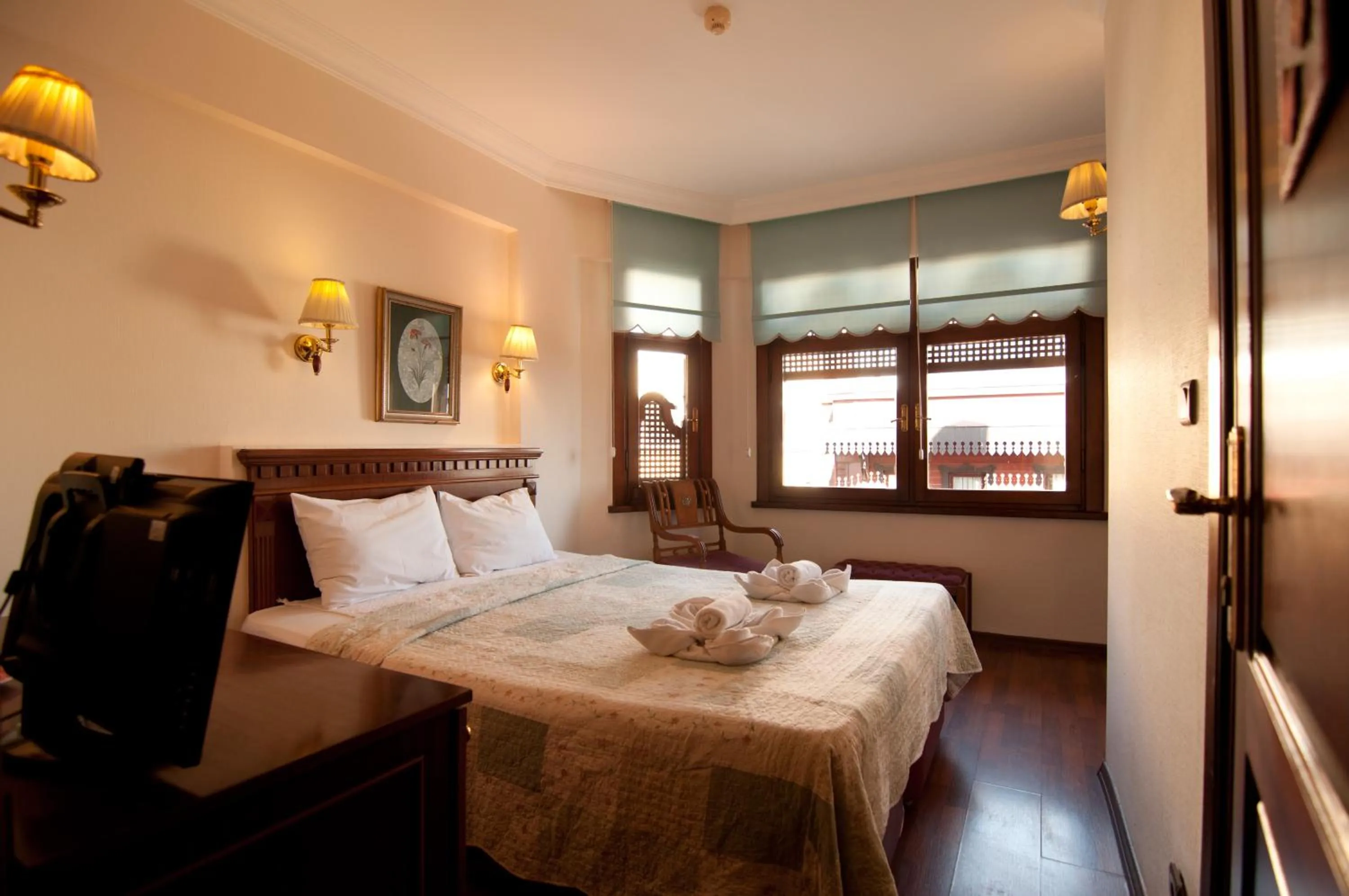 Photo of the whole room, Bed in Emine Sultan Hotel