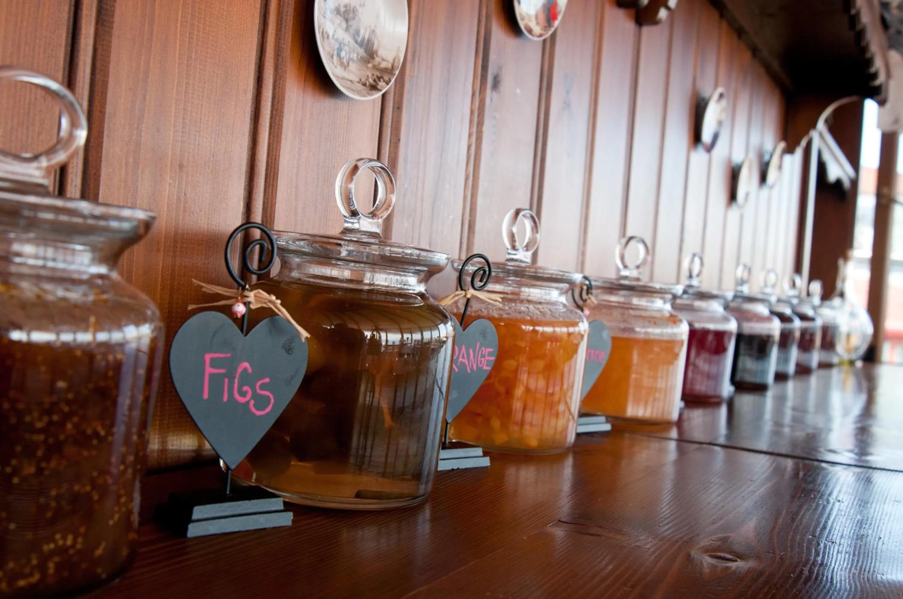 Food and drinks in Emine Sultan Hotel