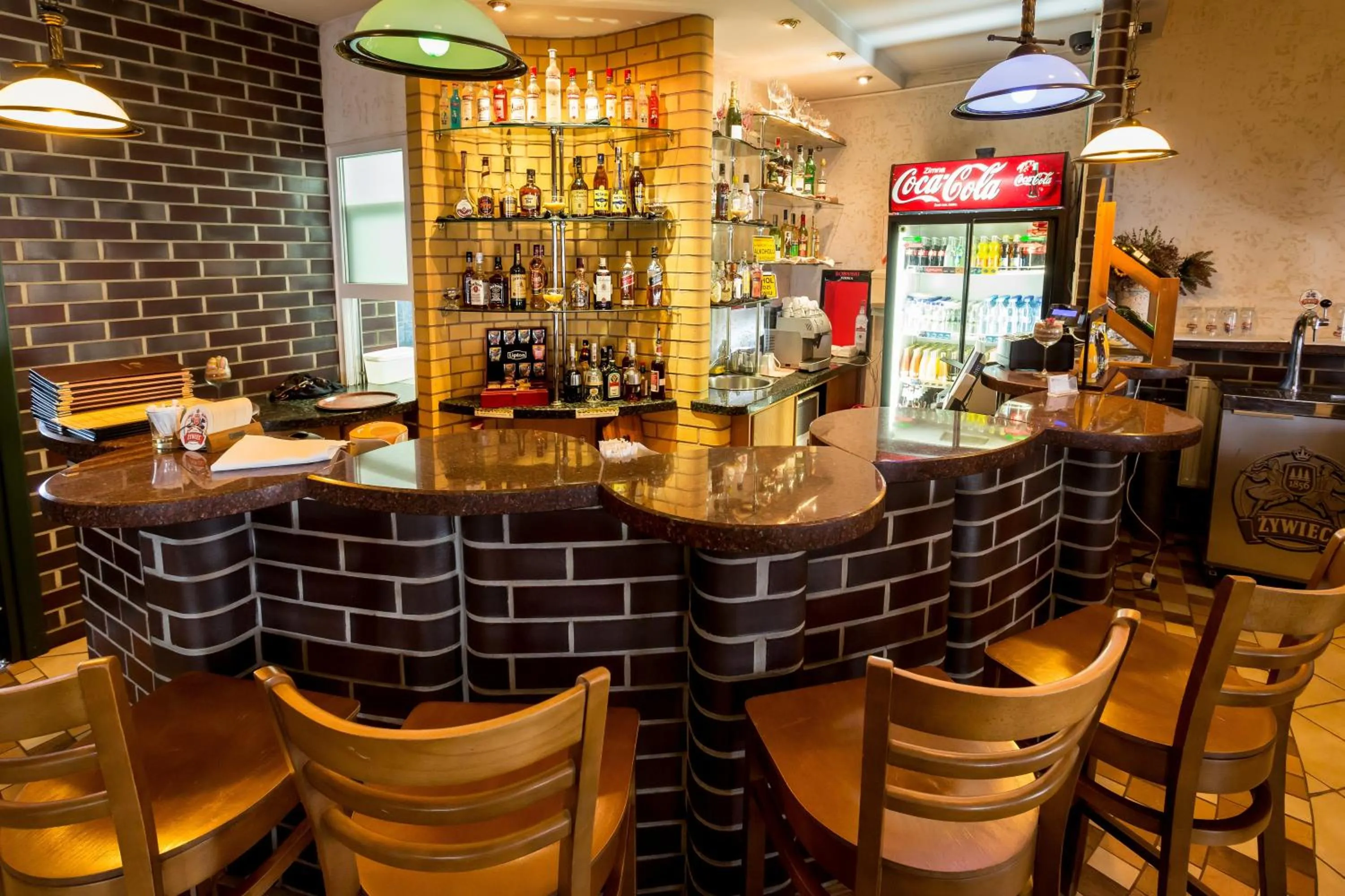 Restaurant/places to eat in Kompleks Hotelowy Logos