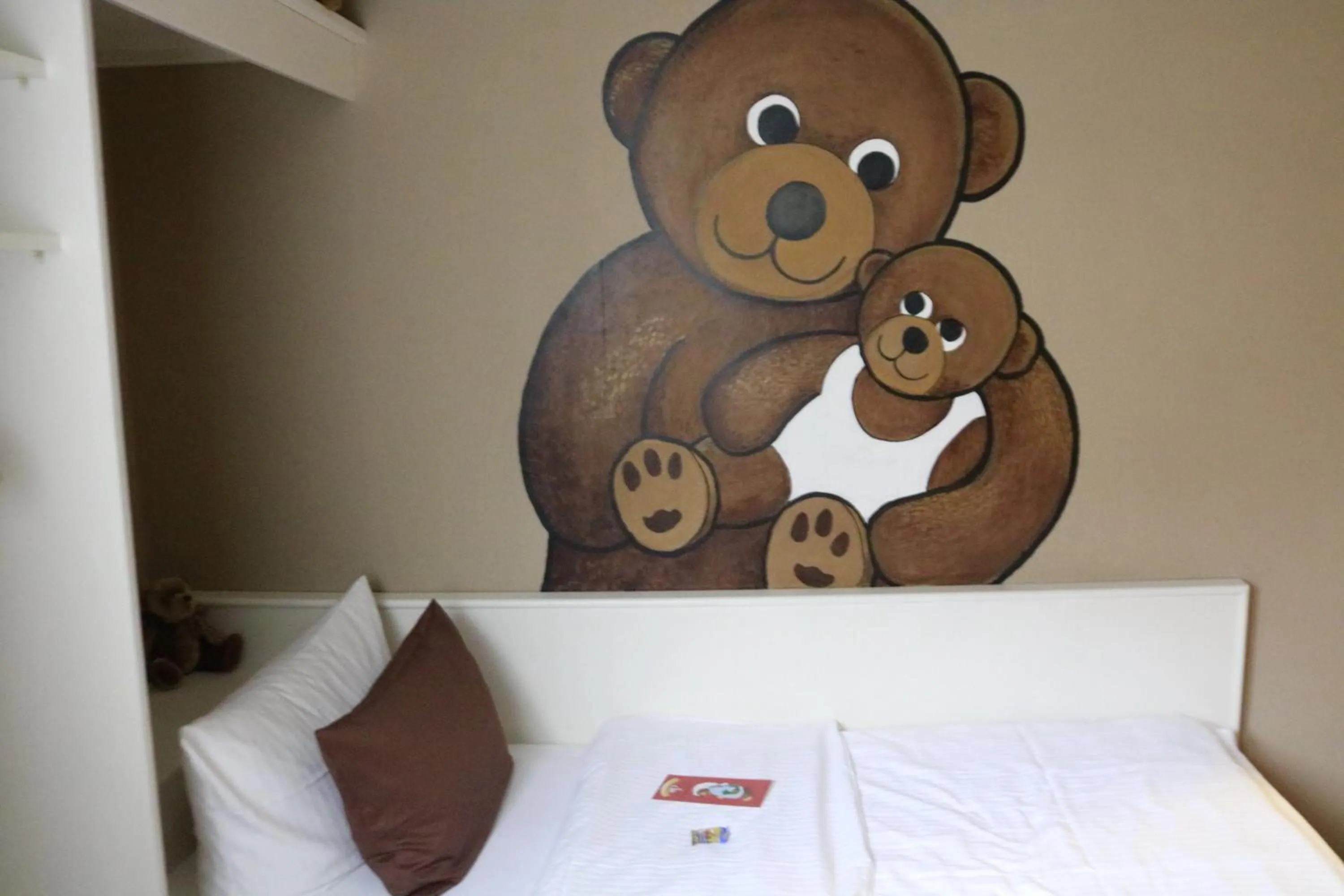 Photo of the whole room in Teddybärenhotel