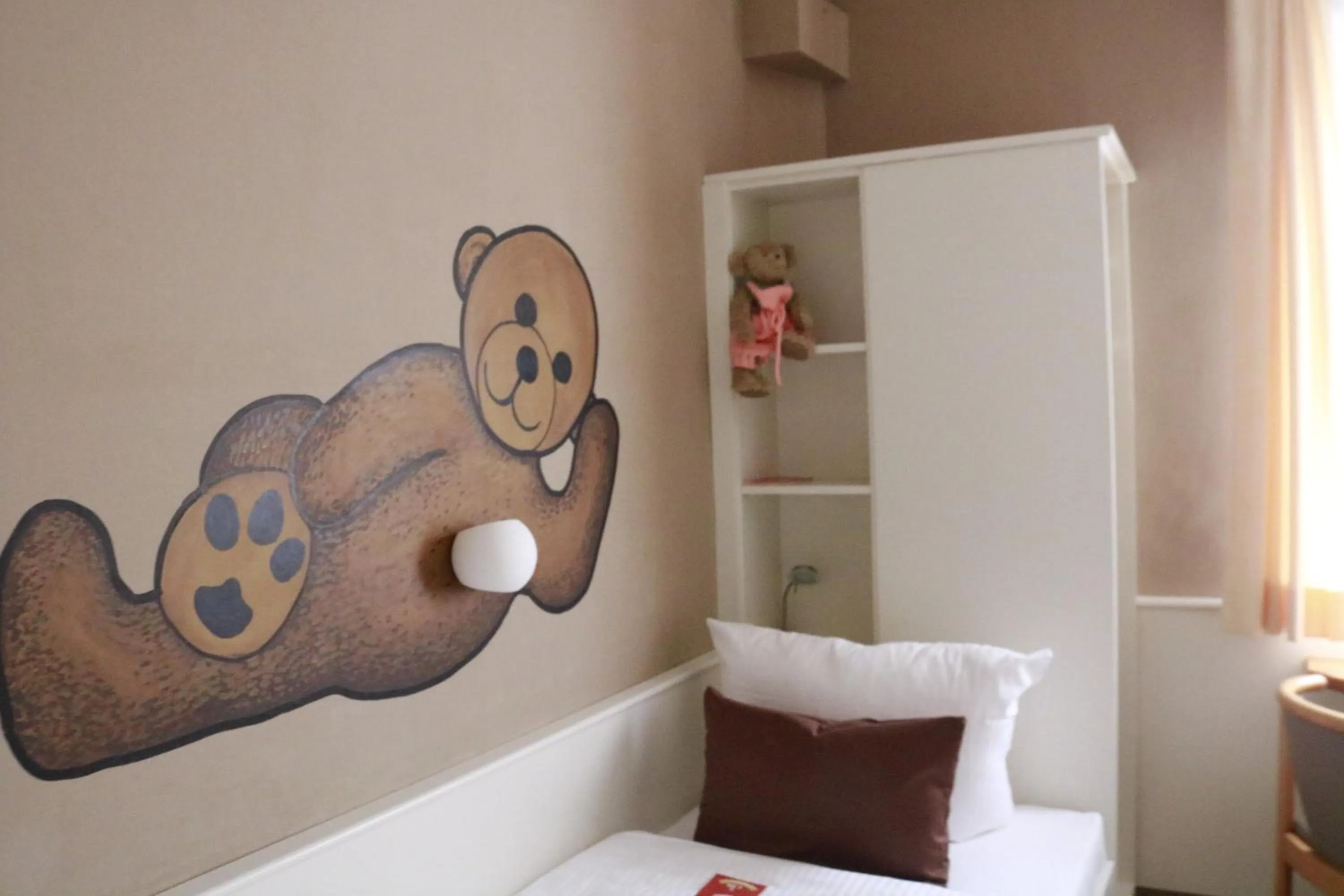 Photo of the whole room in Teddybärenhotel