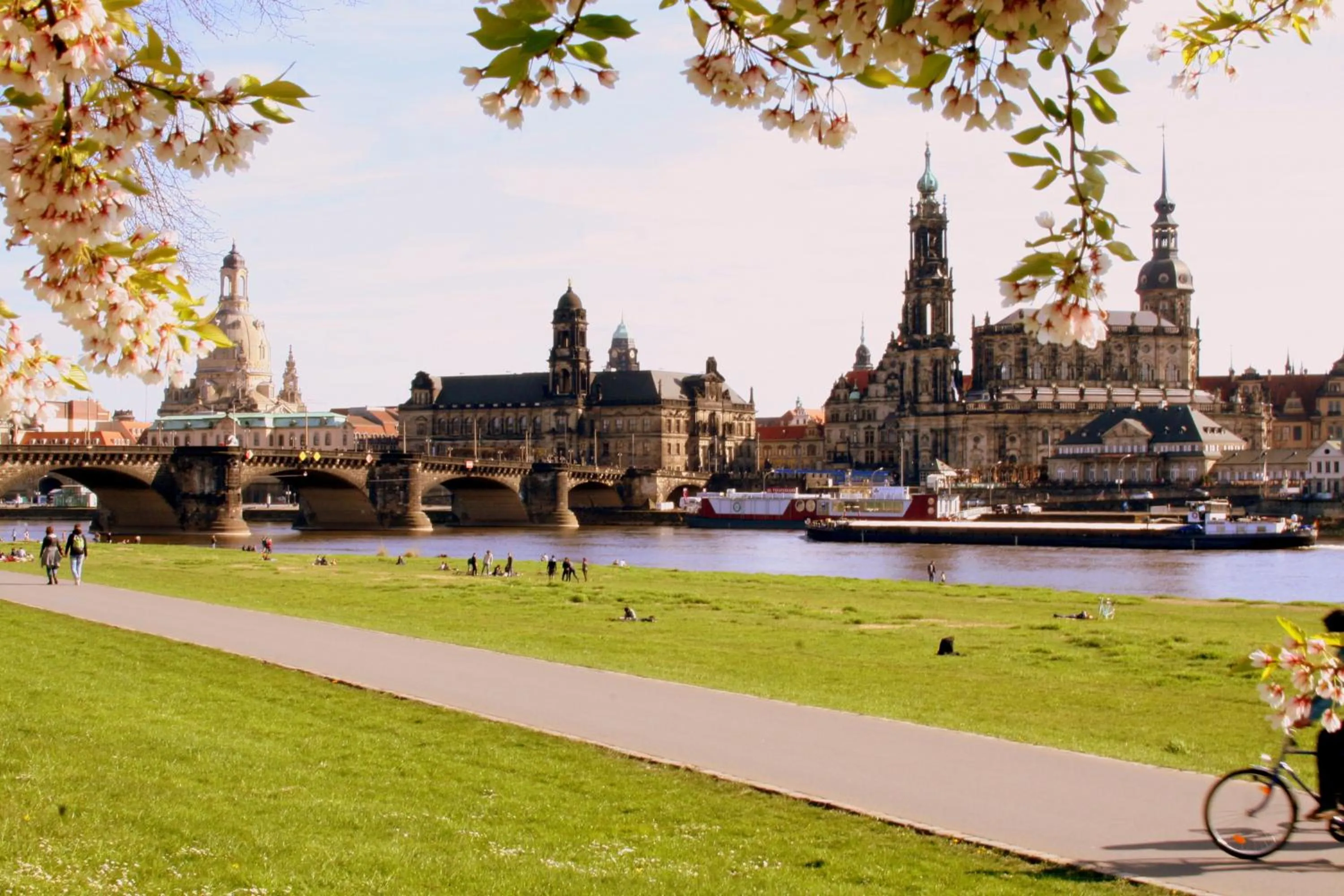 Nearby landmark in Akademiehotel Dresden