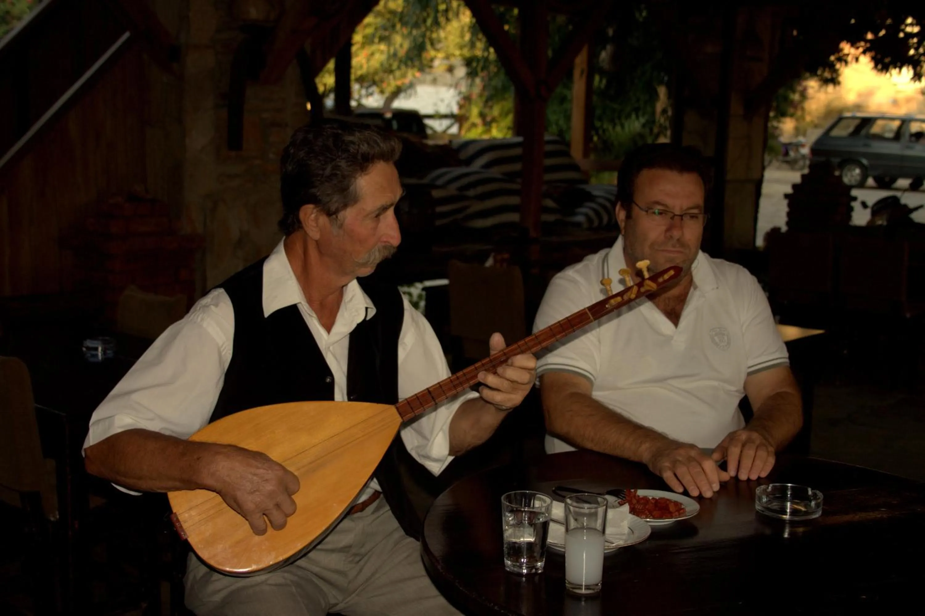 Evening entertainment in Agora Pansiyon