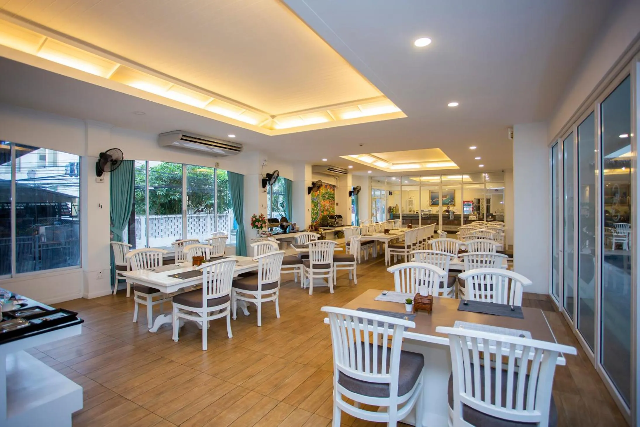 Breakfast in Sabai Sabana