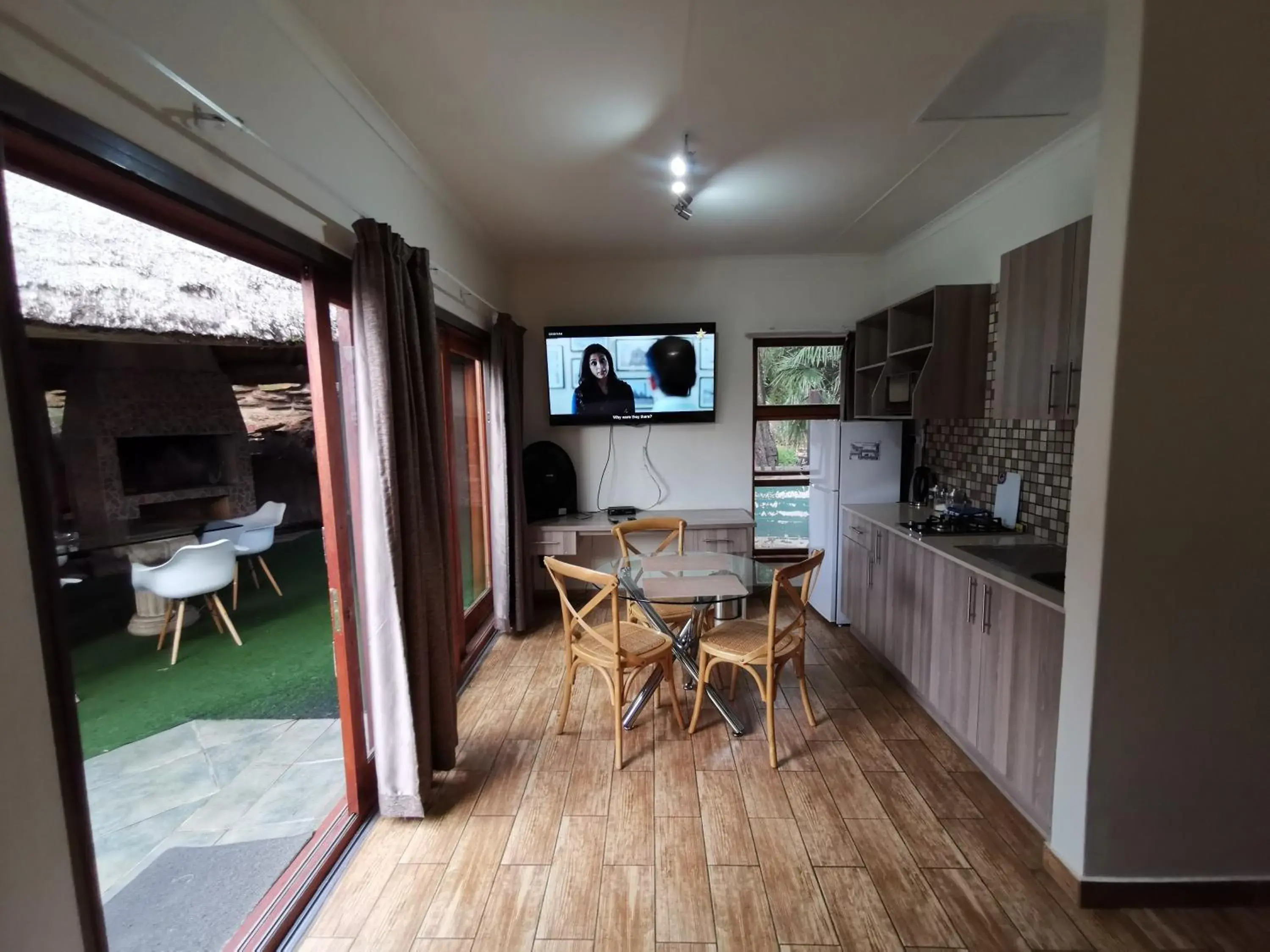 Deluxe Double Room in 50 Galena Affordable Luxury Deluxe Double Room in 50 Galena Affordable Luxury