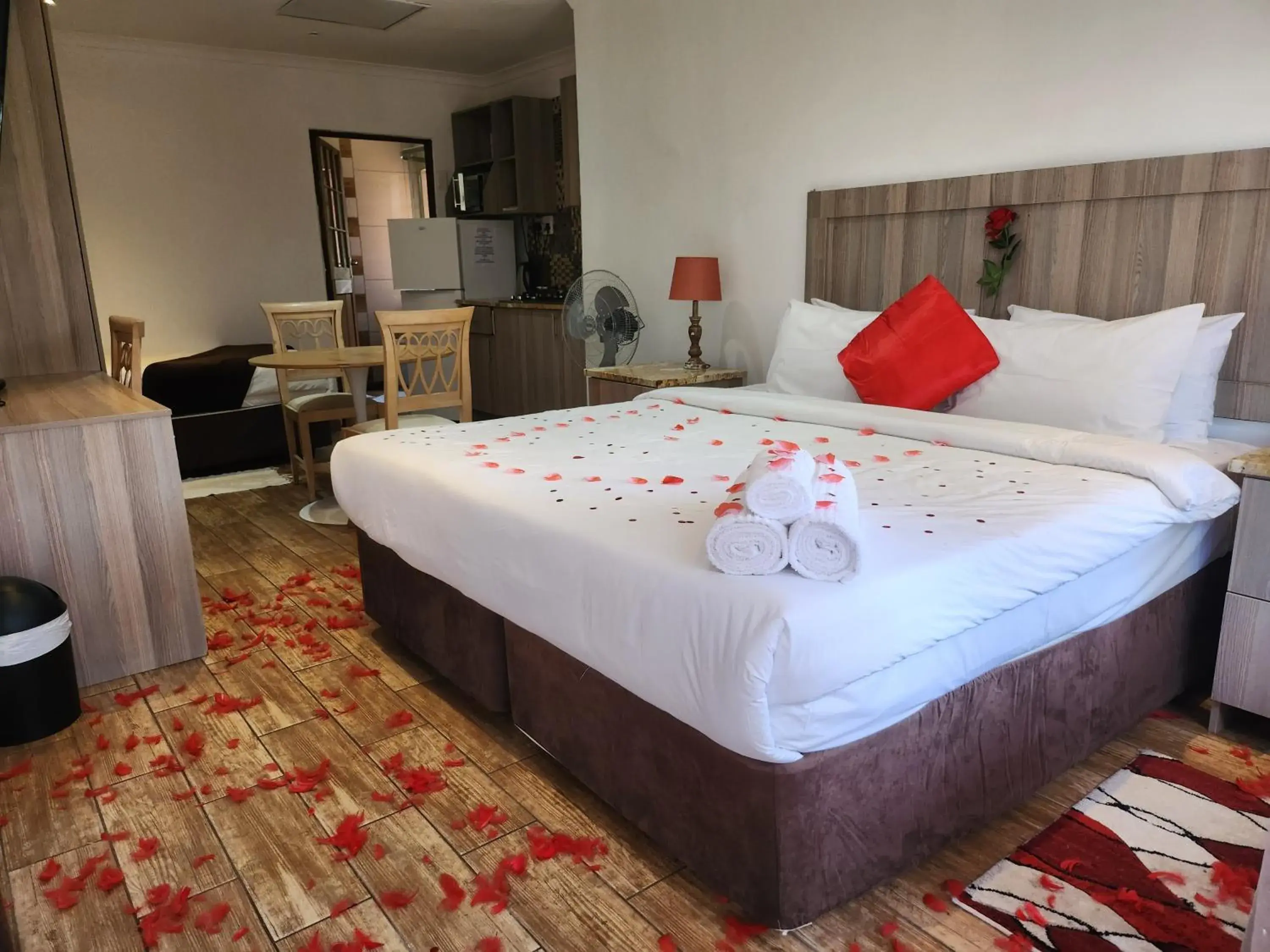 Studio with Balcony in 50 Galena Affordable Luxury Studio with Balcony in 50 Galena Affordable Luxury