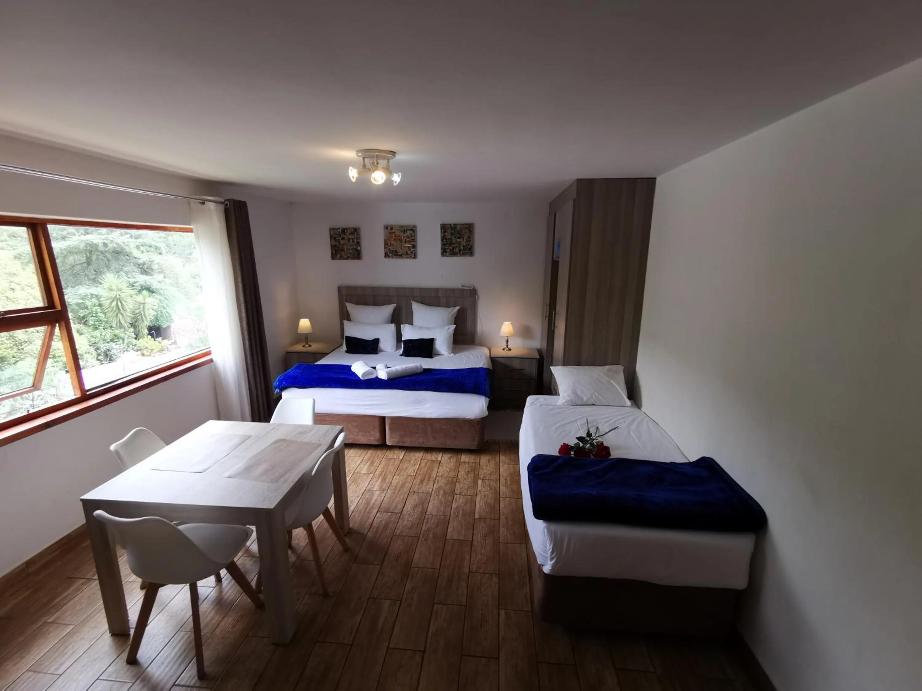 Bed in 50 Galena Affordable Luxury