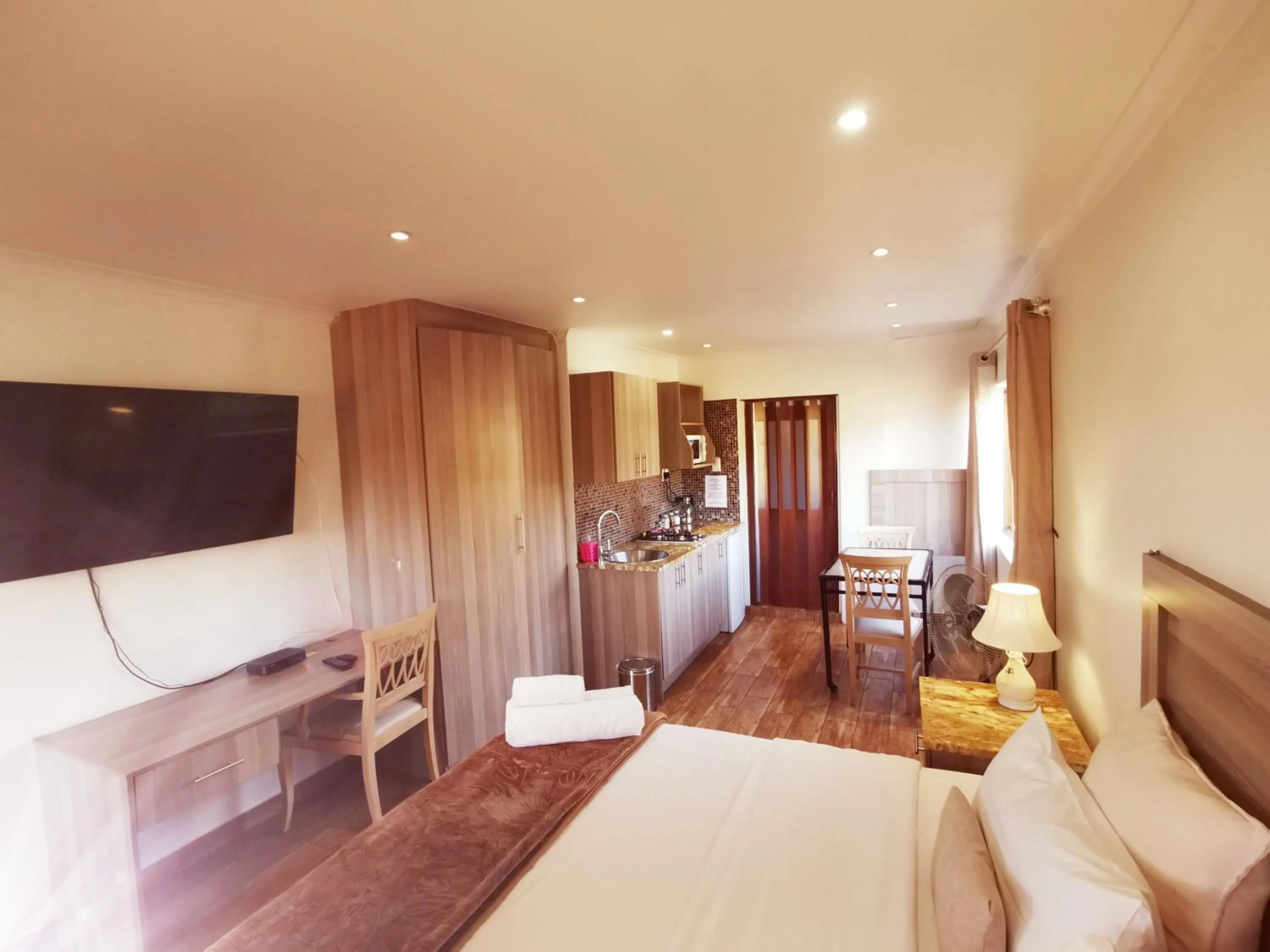 Bed in 50 Galena Affordable Luxury