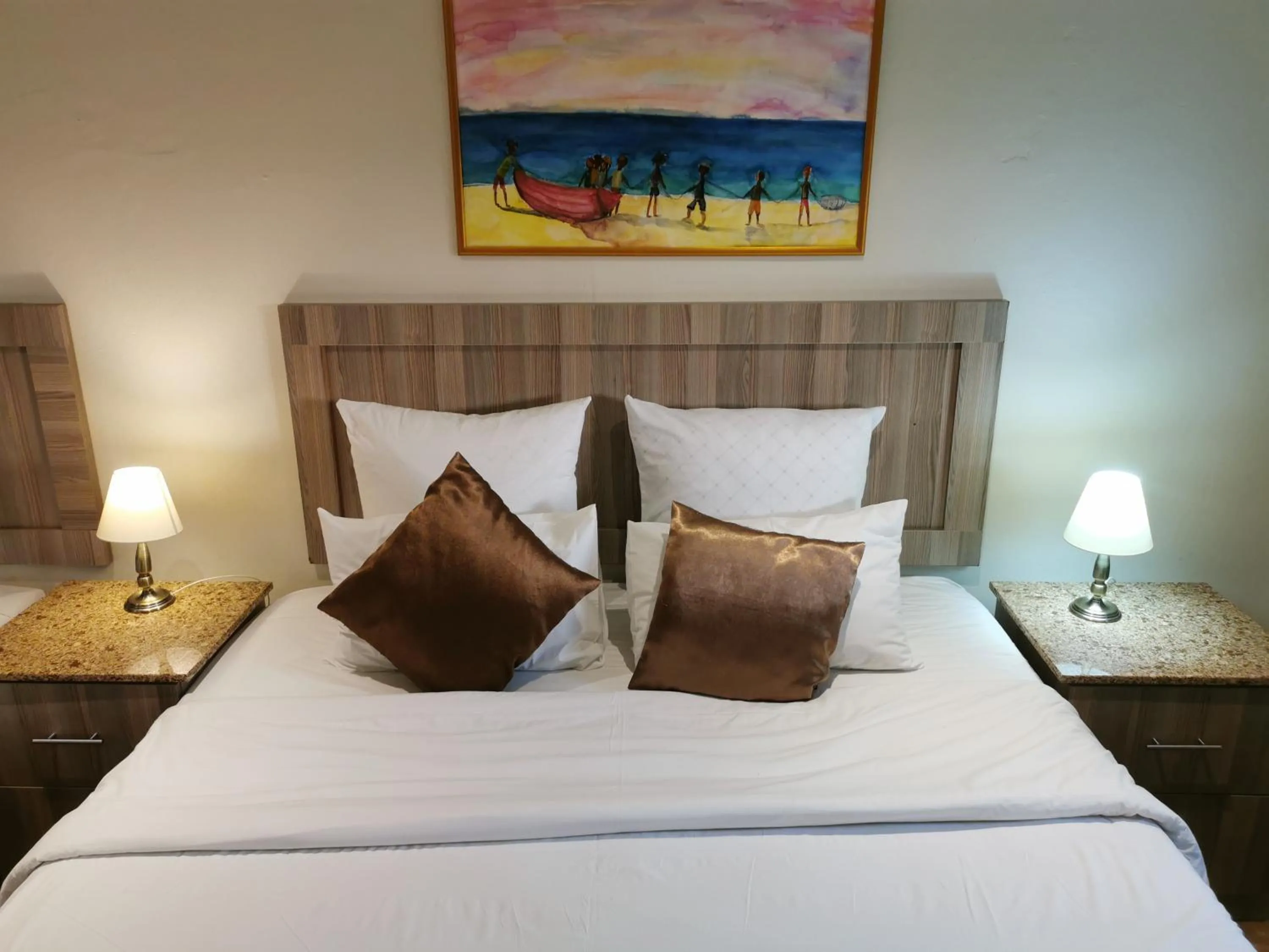 Bed in 50 Galena Affordable Luxury