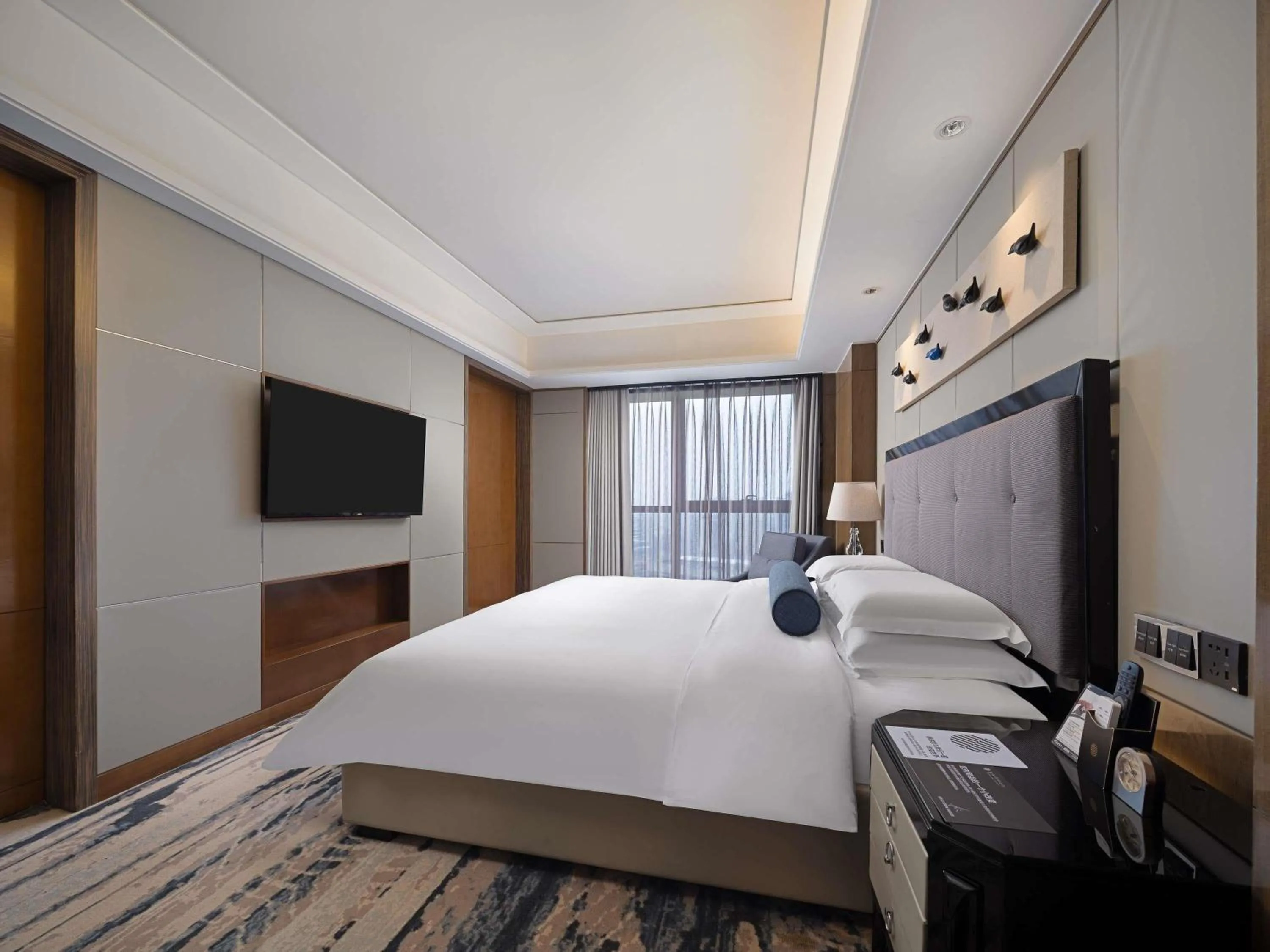 Bedroom, Bed in Pullman Shanghai Jing'an