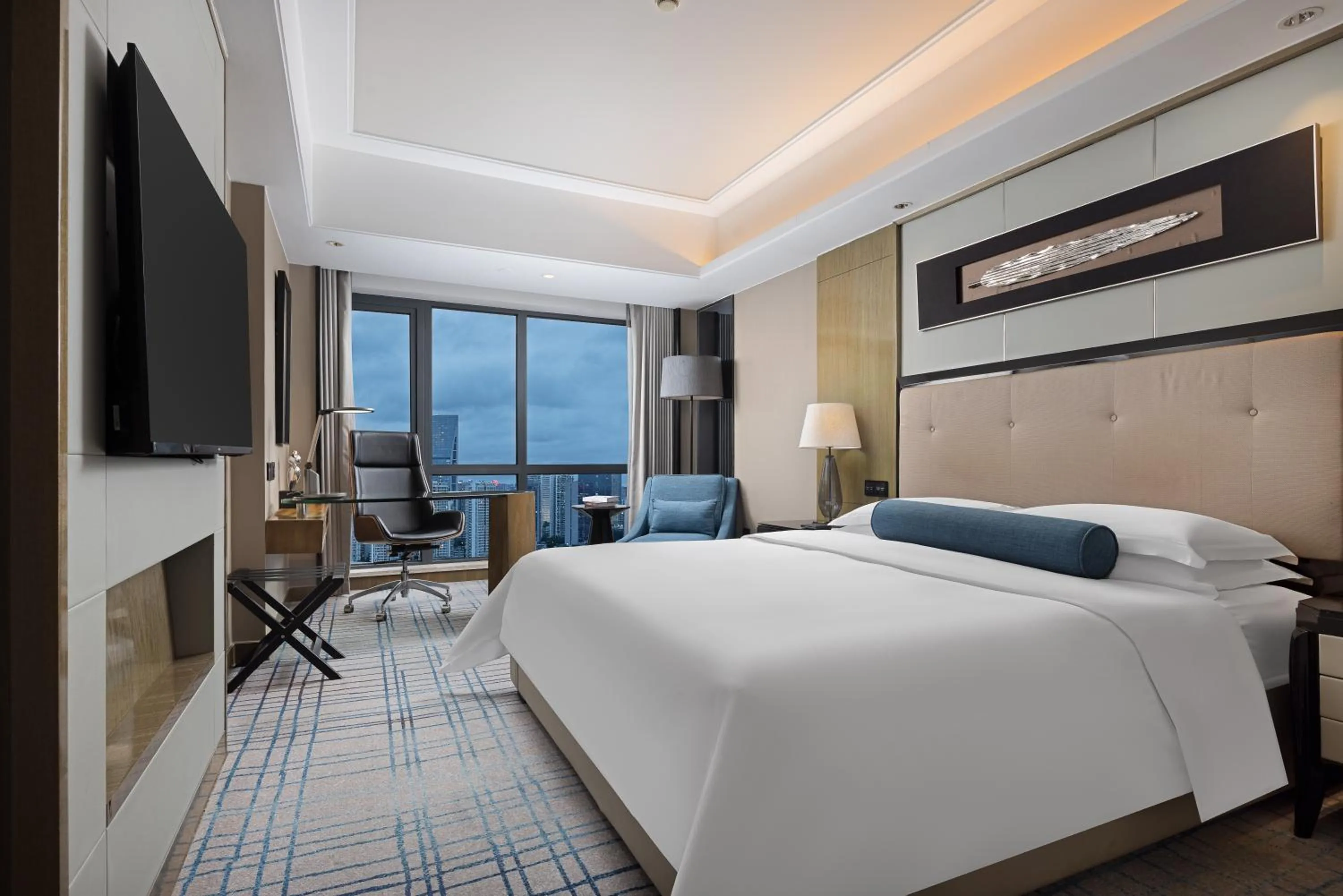 Coffee/tea facilities, Bed in Pullman Shanghai Jing'an