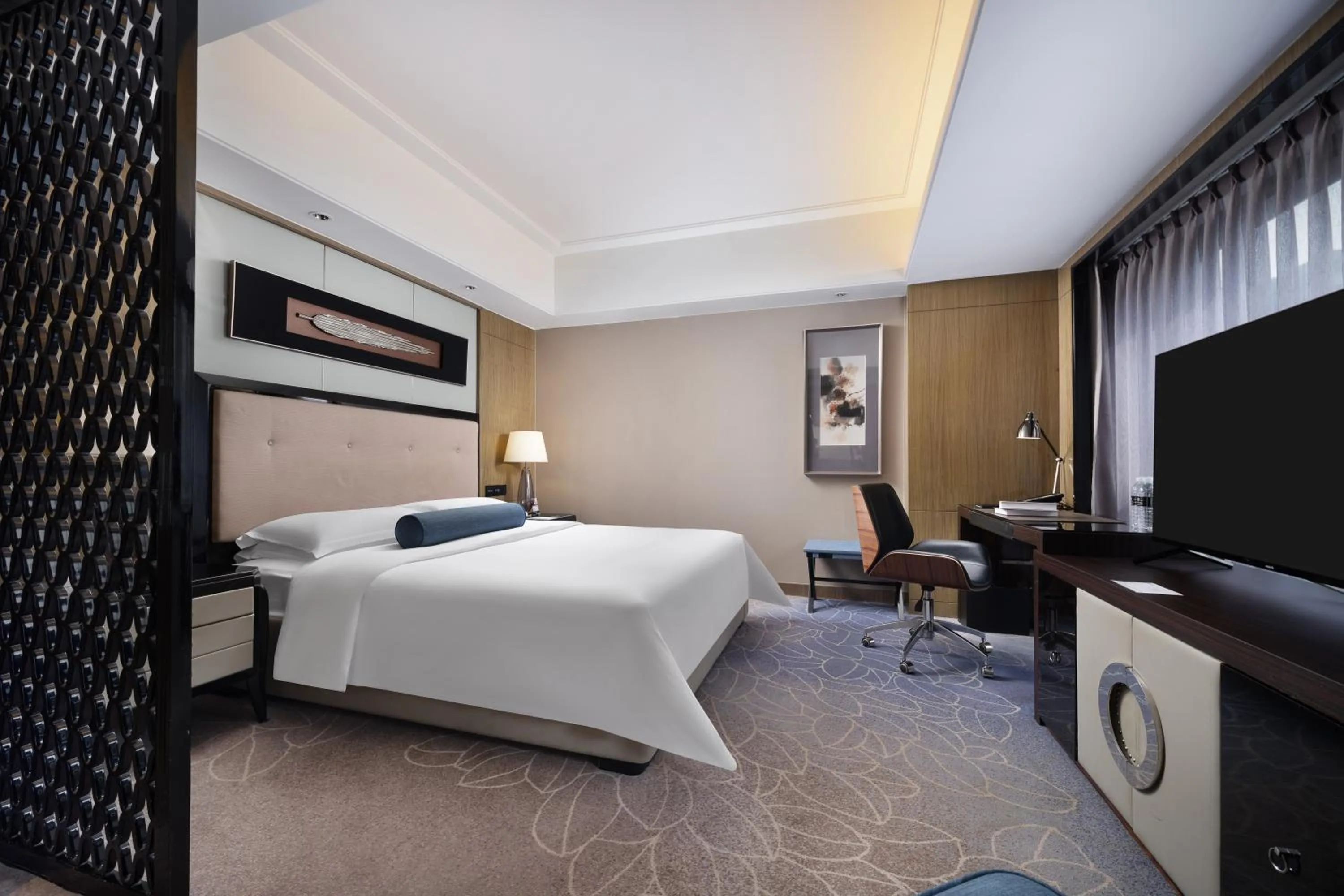 TV and multimedia, Bed in Pullman Shanghai Jing'an