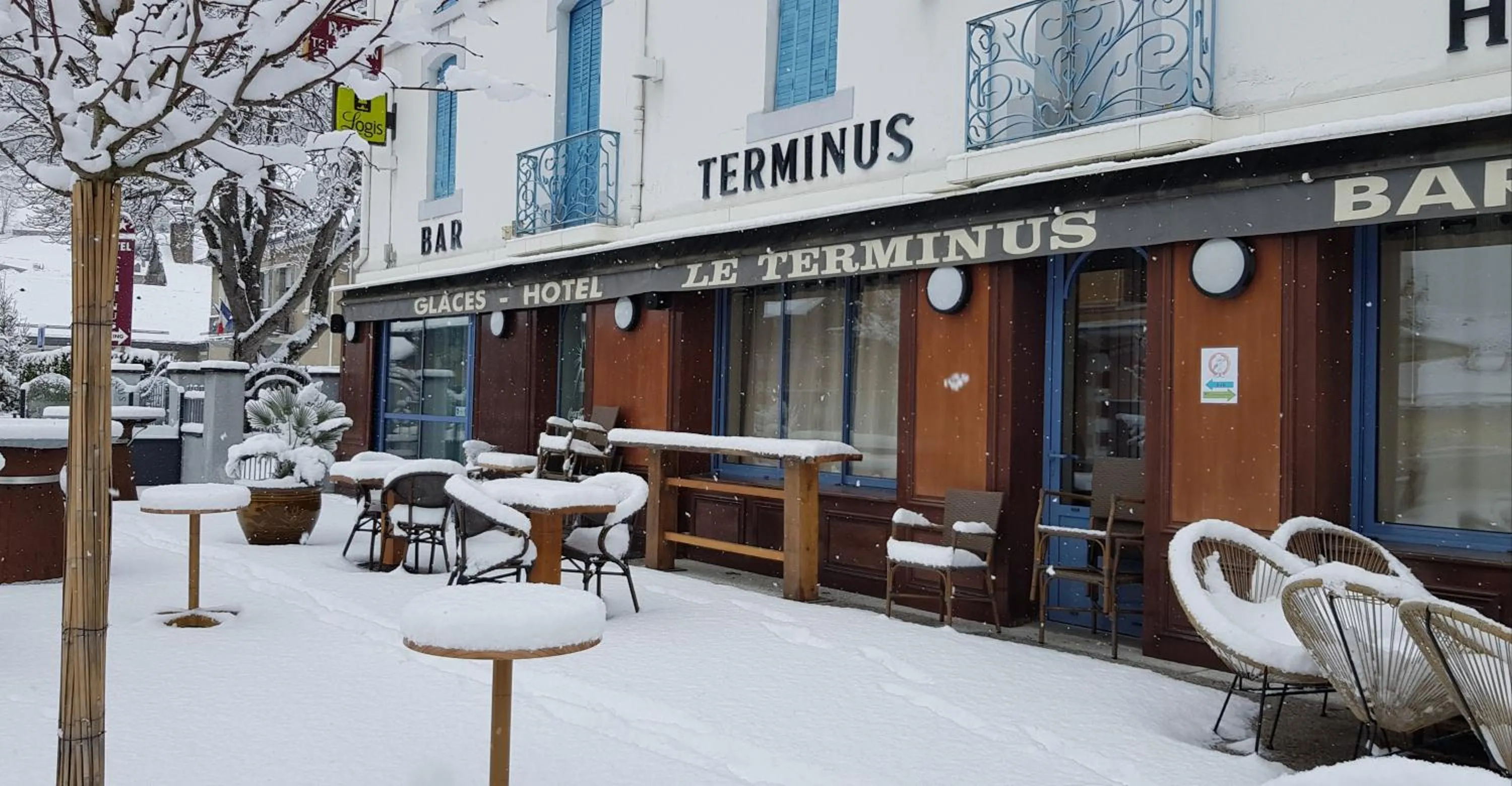 Property building in Hôtel Terminus