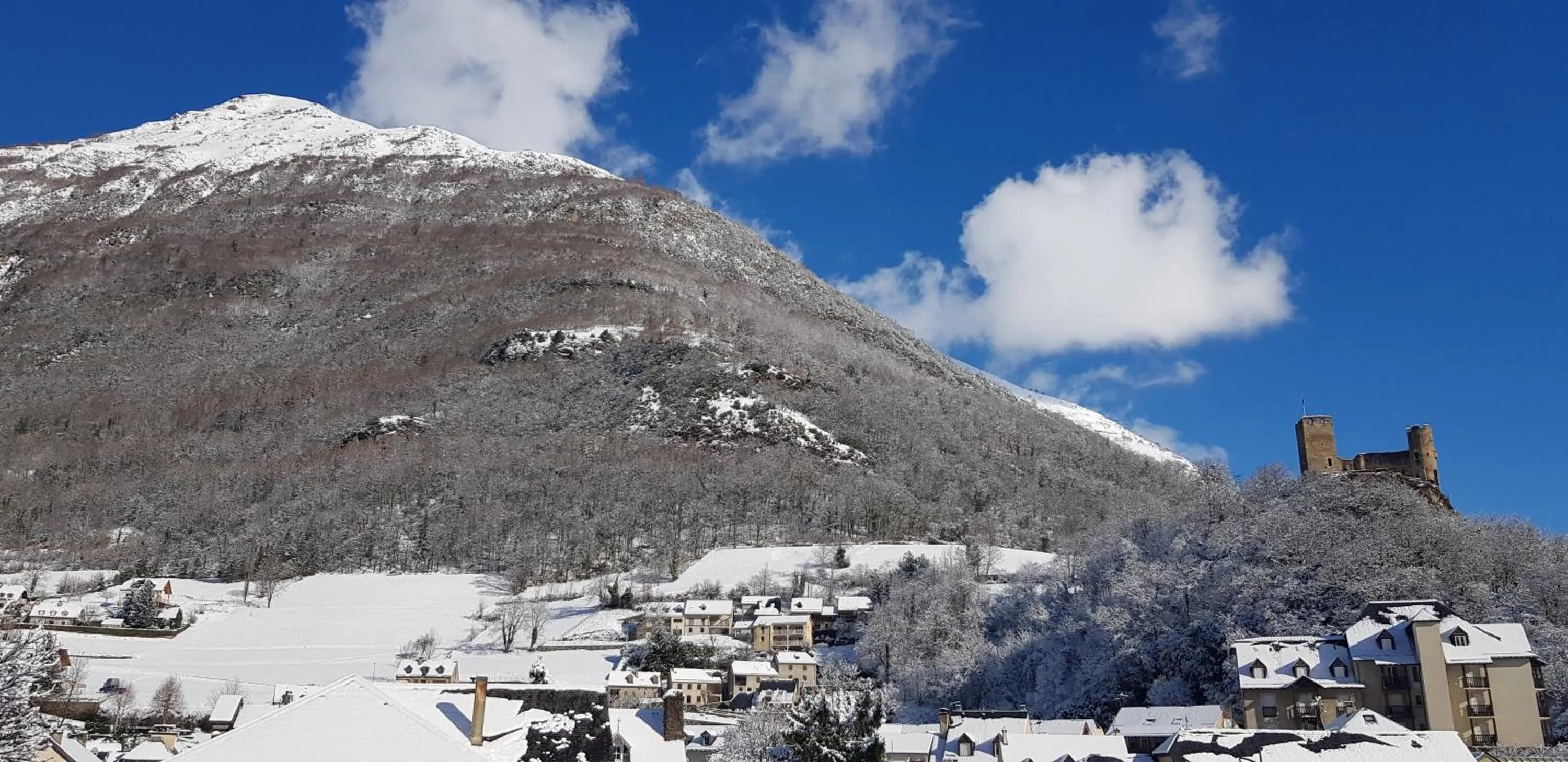 Bedroom in Hôtel Terminus