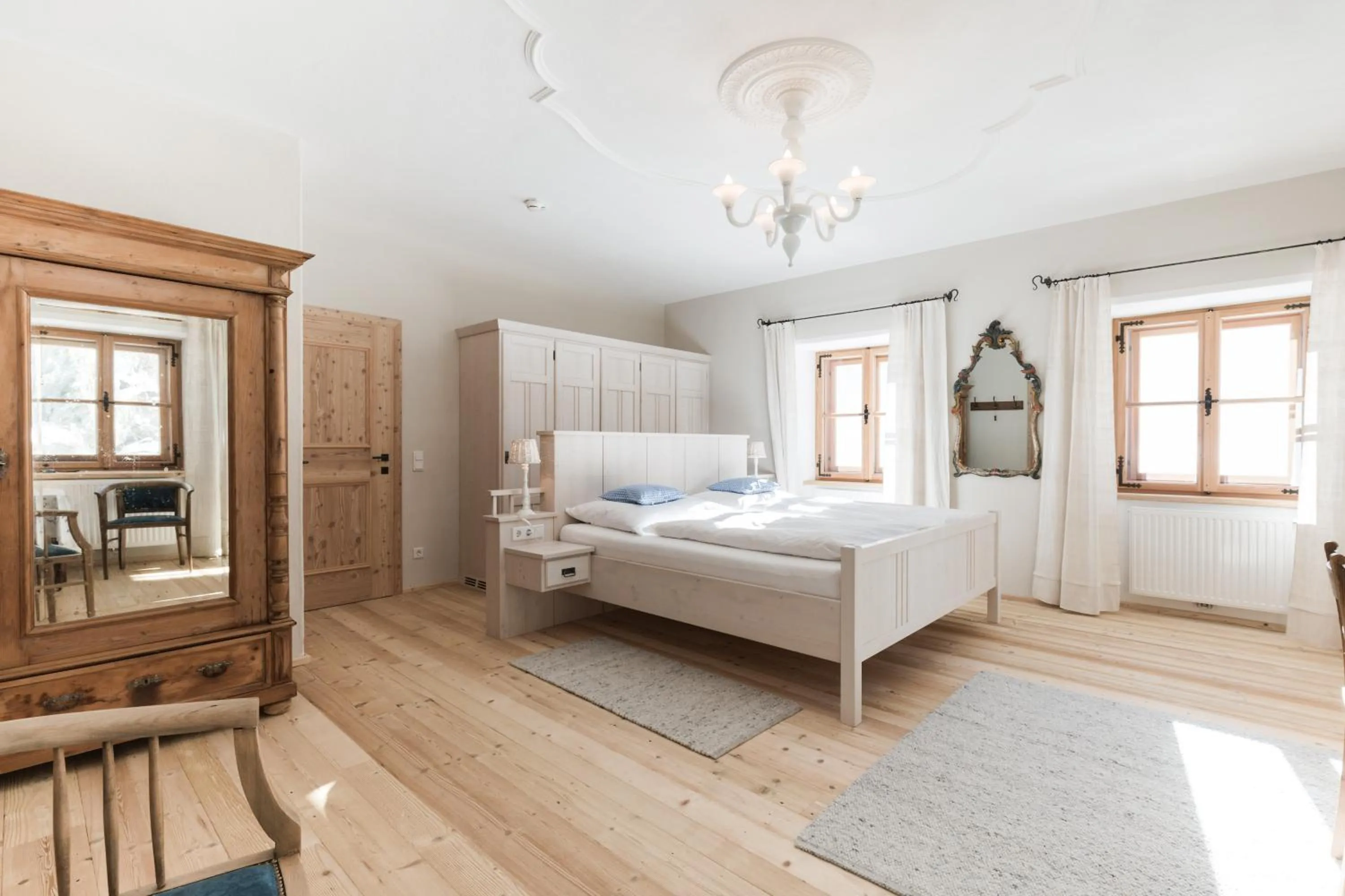 Photo of the whole room, Bed in Gasthof Weyerhof