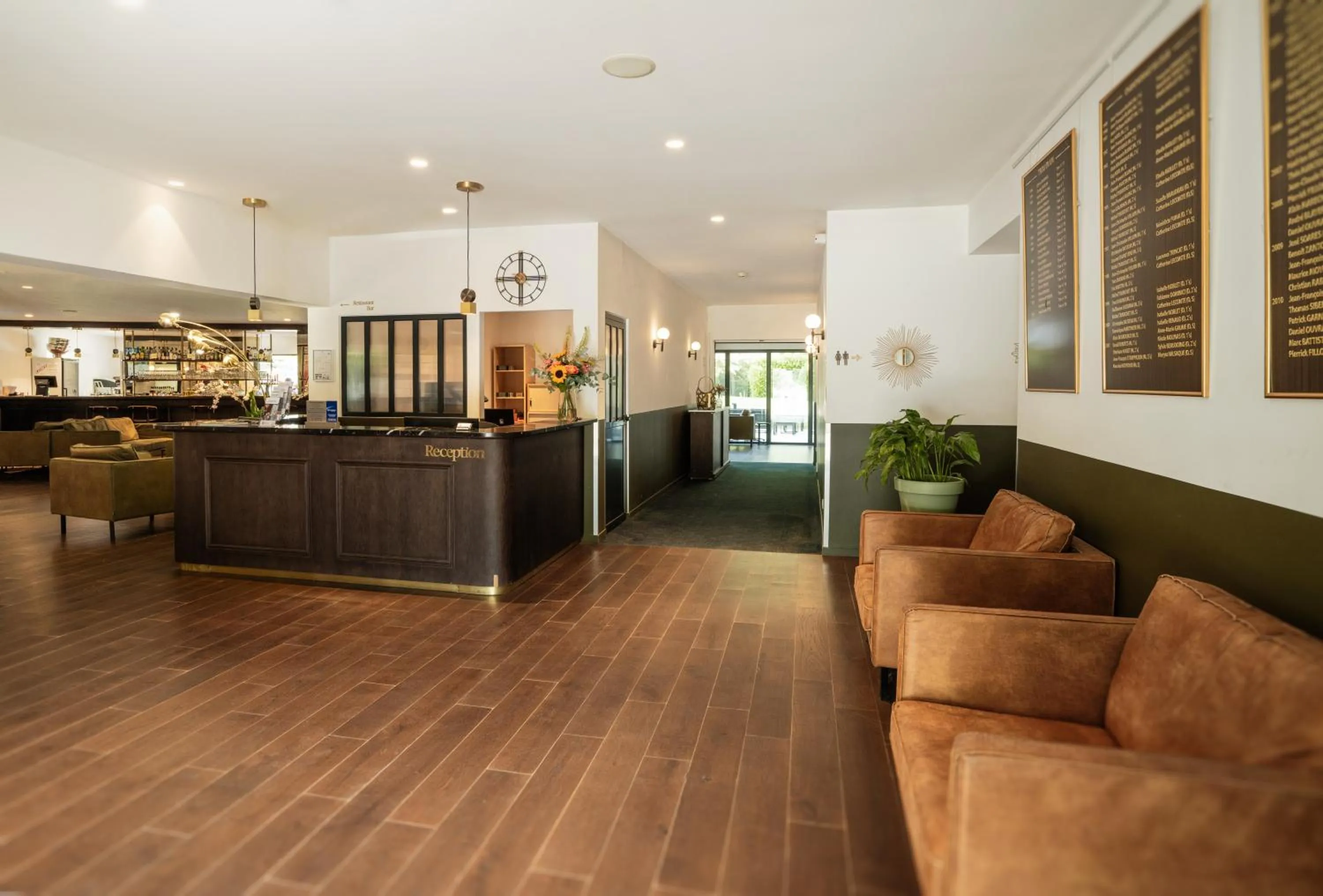 Lobby or reception in Domaine de Charmeil