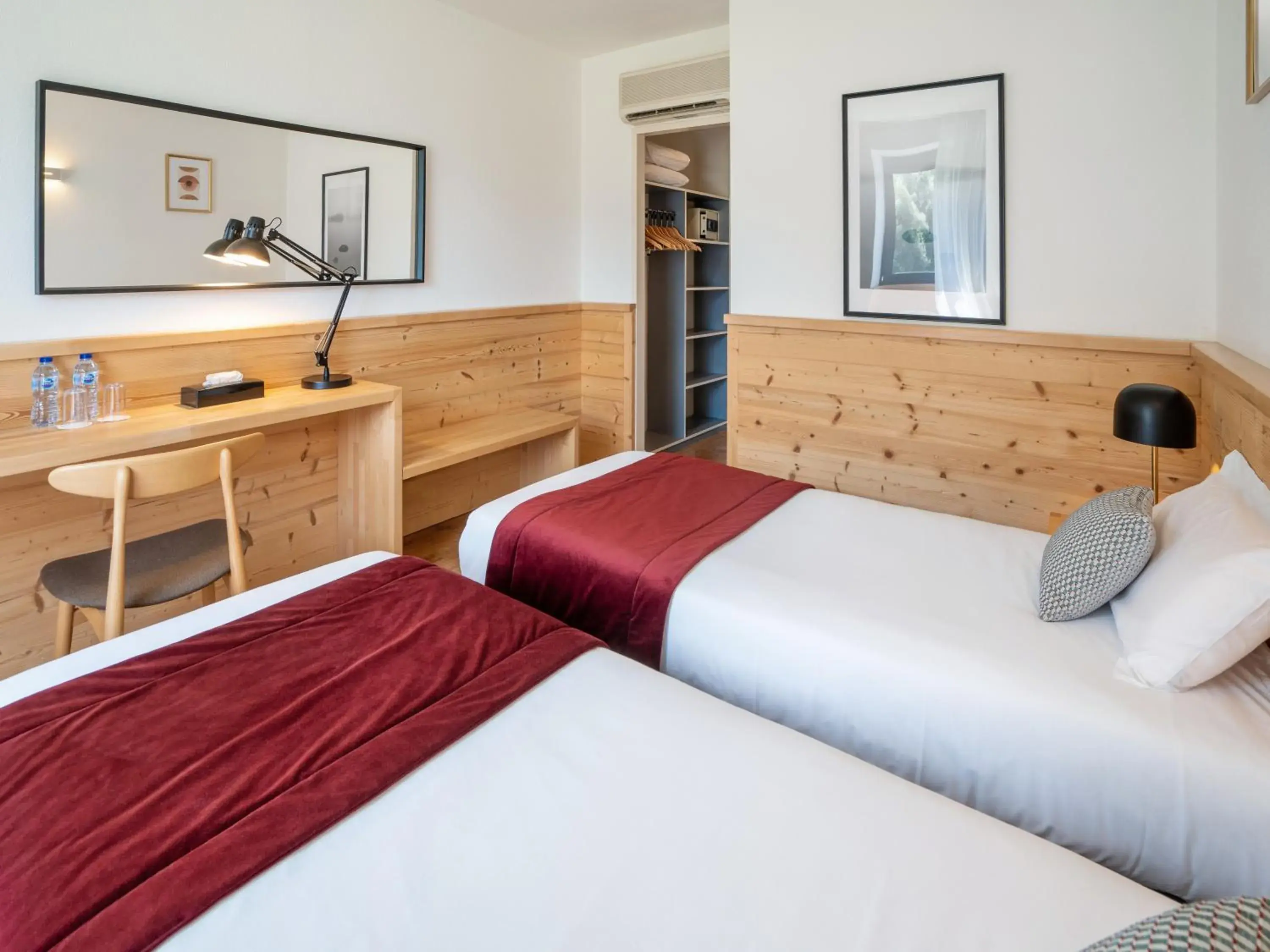 Standard Twin Room in Domaine de Charmeil Standard Twin Room in Domaine de Charmeil