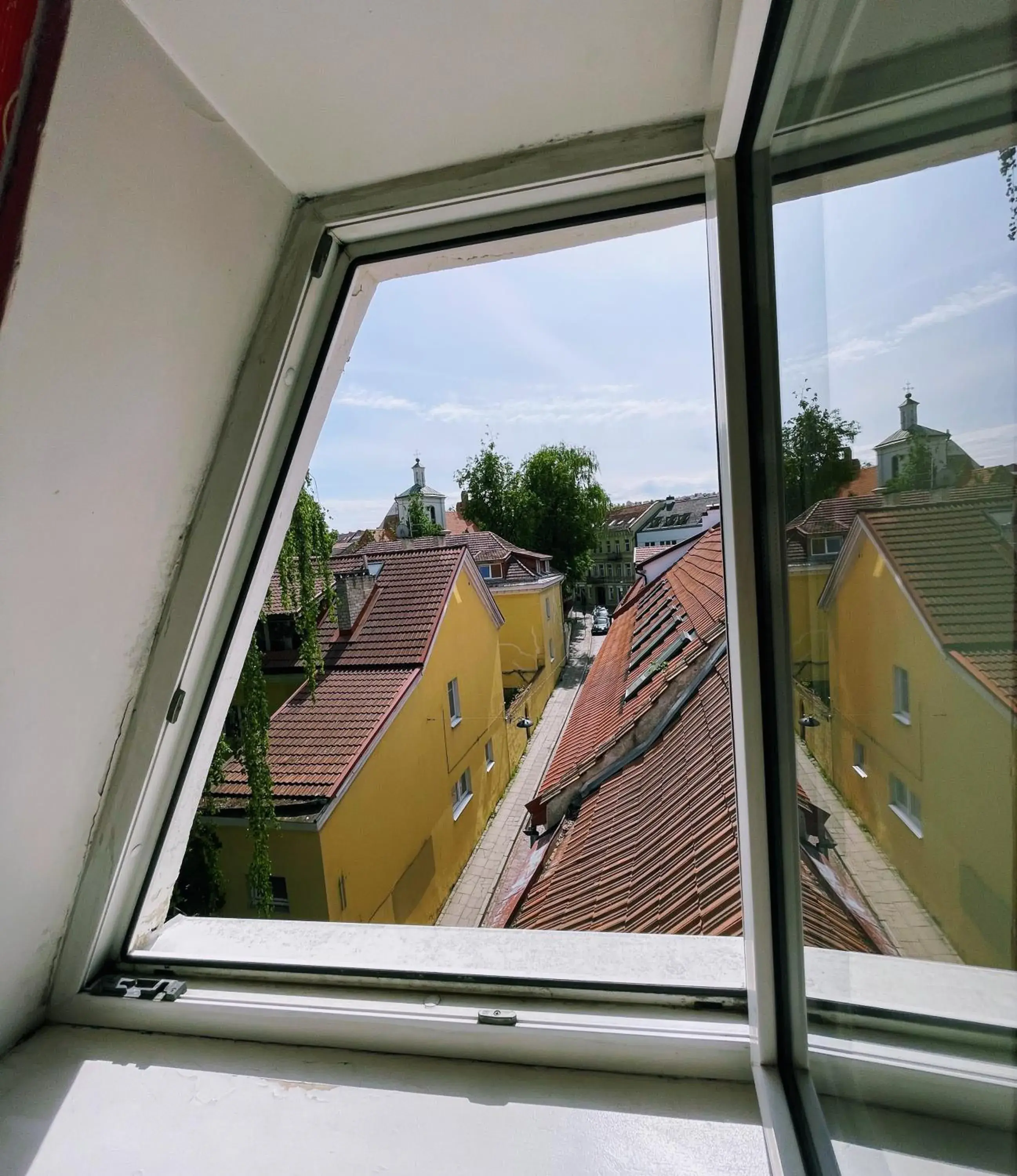 Bed in 6-Bed Dormitory Room in Mikalo House Bed in 6-Bed Dormitory Room in Mikalo House