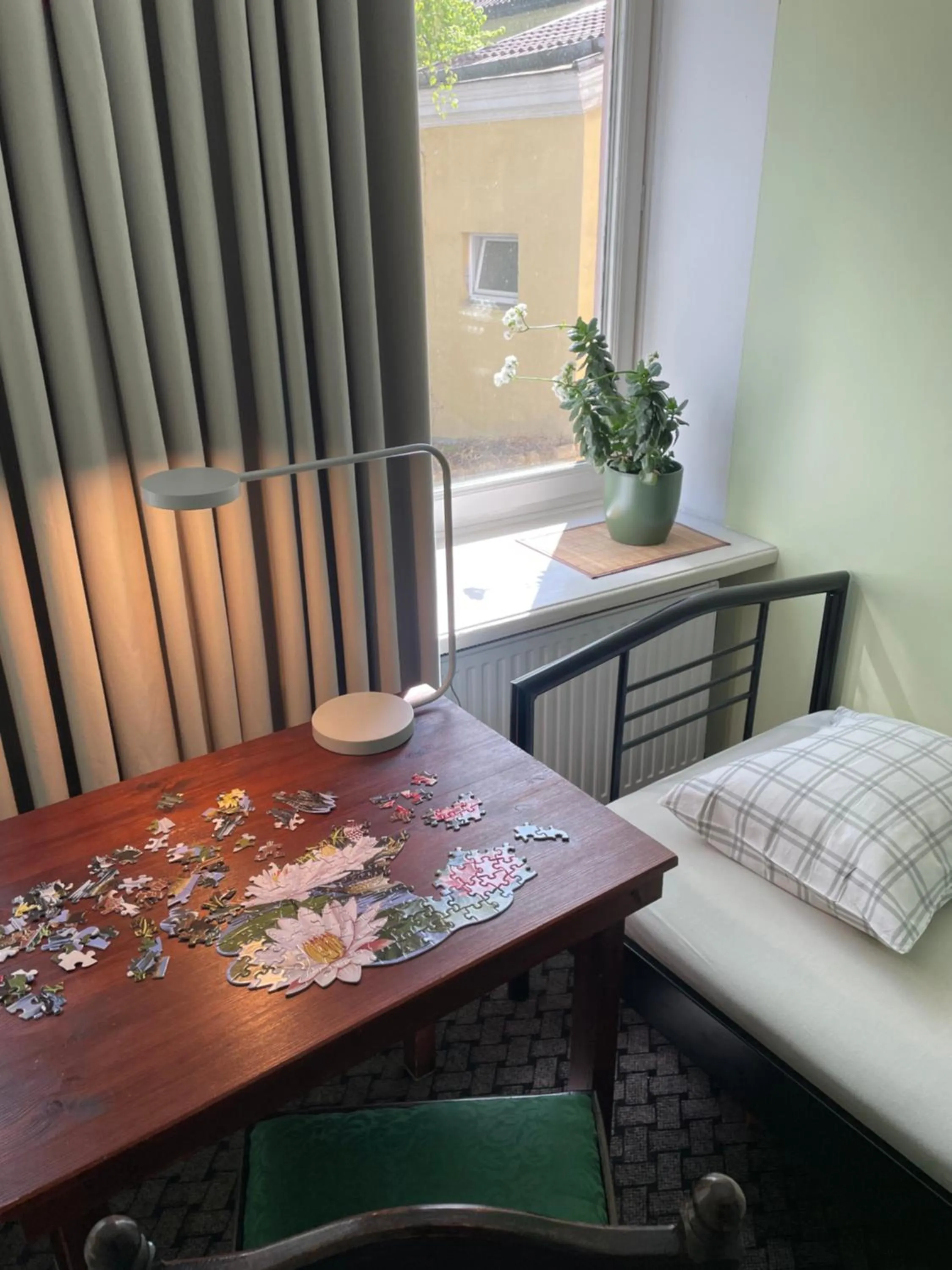 Bedroom in Mikalo House