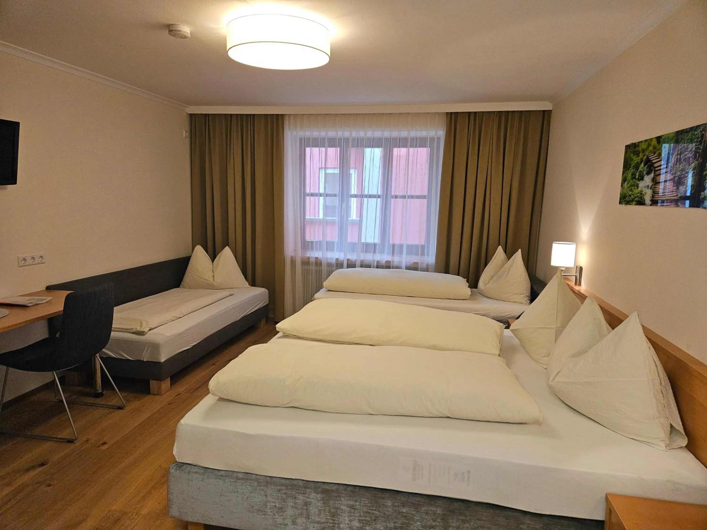 Photo of the whole room, Bed in Gasthof - Restaurant Löcker